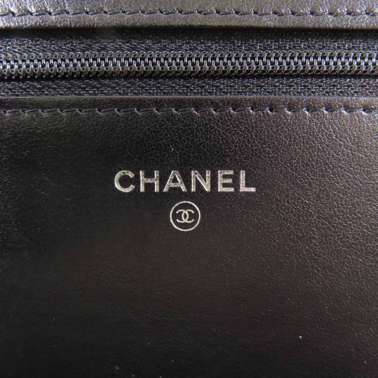 CHANEL 【激減優惠】羊皮皮革WOC Wallet On Chain銀扣鏈帶肩背袋