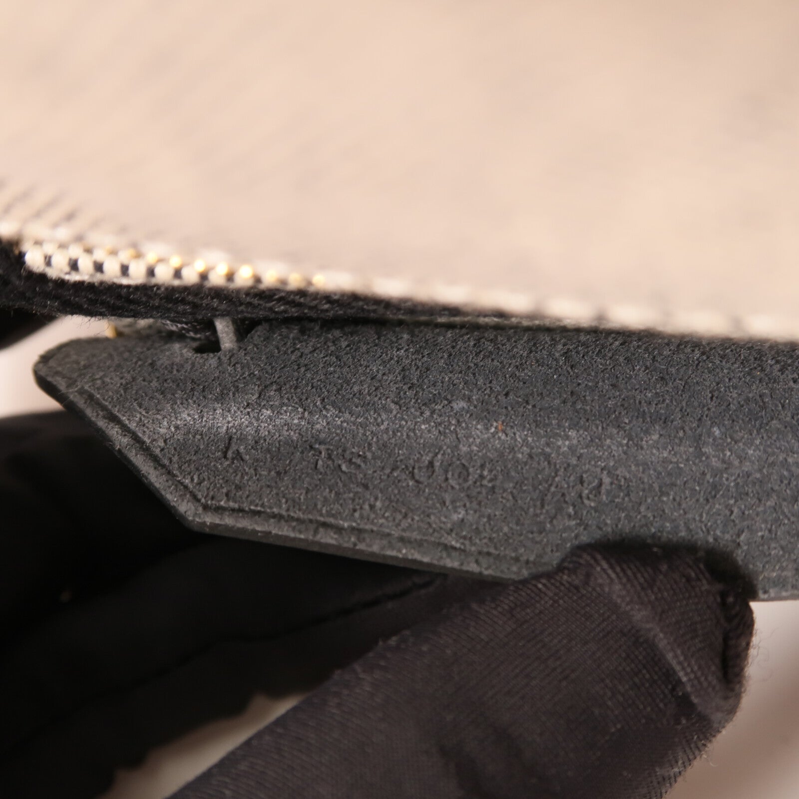 HERMES 帆布Mini Herbag金扣肩背袋
