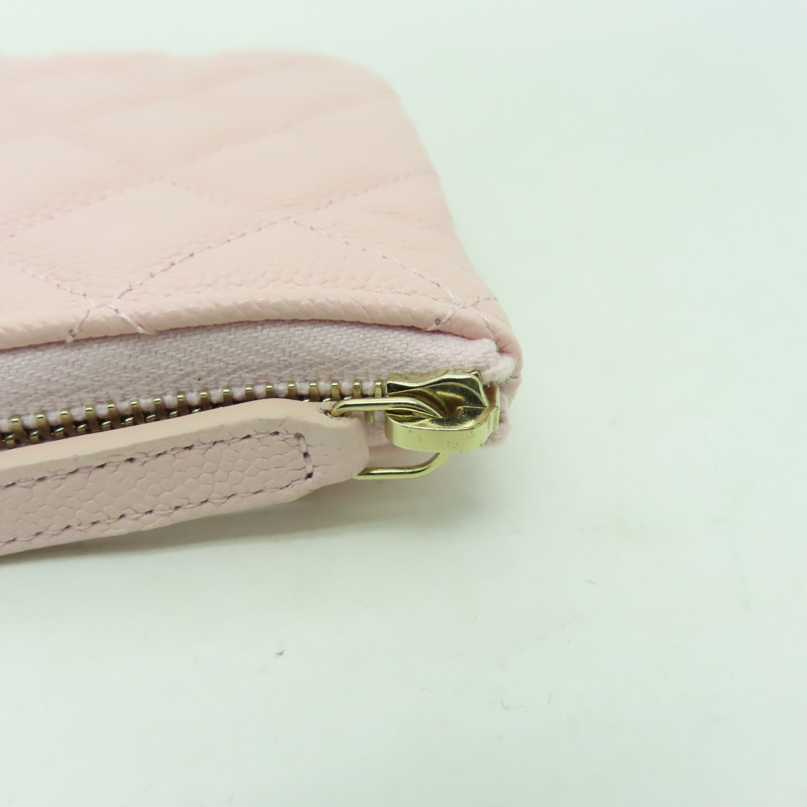CHANEL 菱格Caviar皮革Clutch Bag金扣手拿包粉紅色