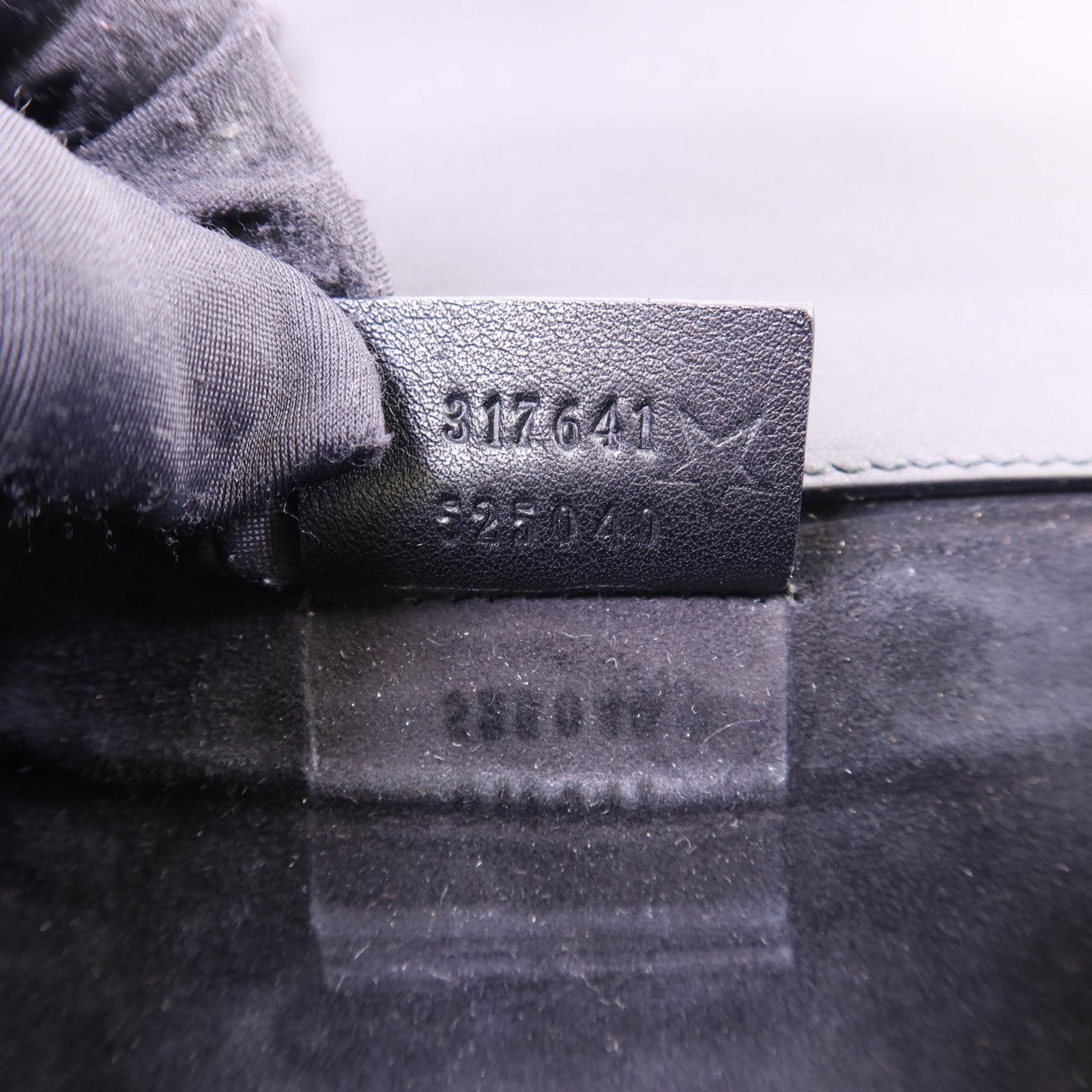 GUCCI 【激減優惠】蛇皮皮革Clutch金扣手拿包