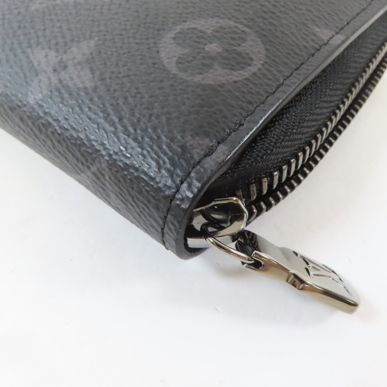 LOUIS VUITTON 【激減優惠】Monogram Eclipse Zippy Dragonne銀扣長錢包黑色