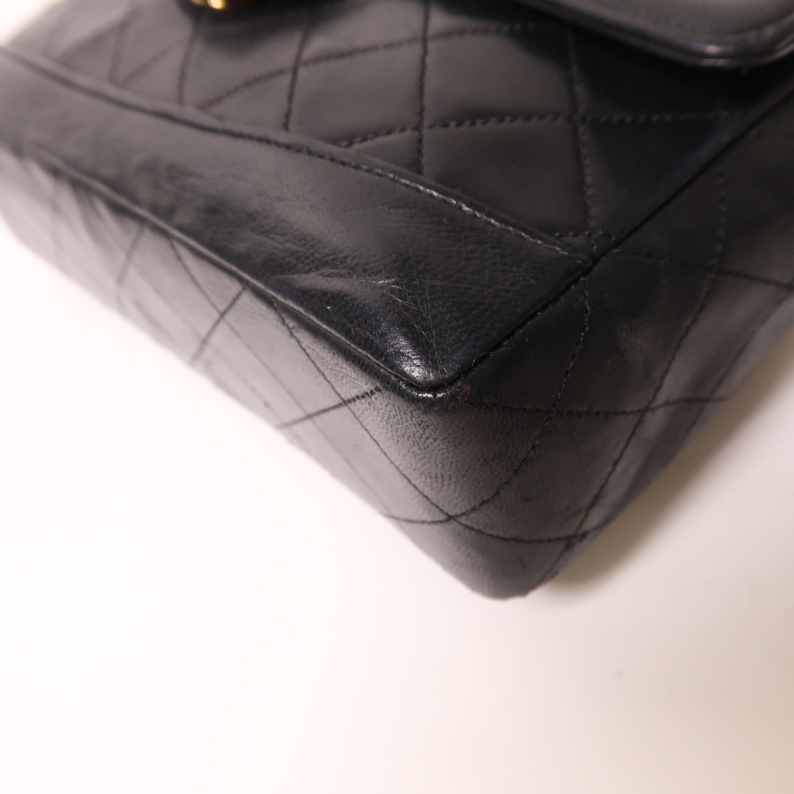 CHANEL 羊皮皮革Chain Shoulder金扣肩背袋