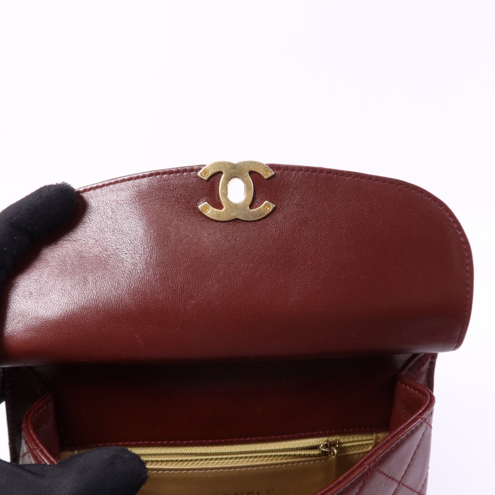 CHANEL 牛皮皮革Chain Shoulder Bag金扣鏈帶肩背袋