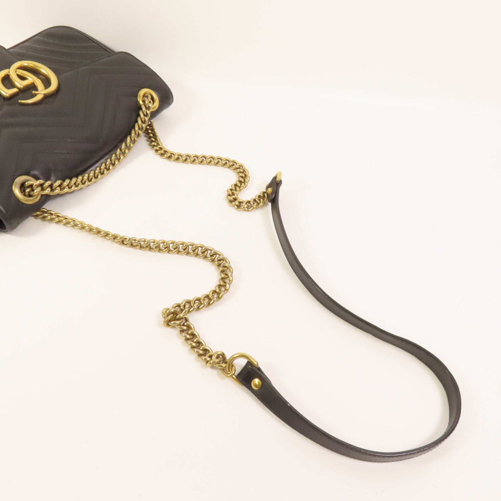 GUCCI 牛皮皮革GG Marmont金扣肩背袋