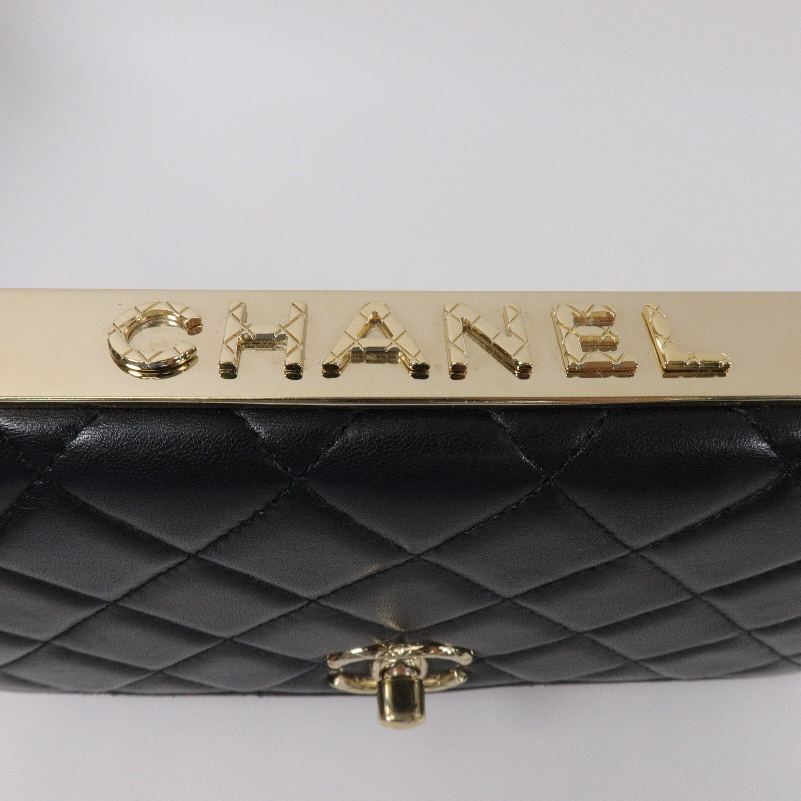 CHANEL 羊皮皮革WOC Wallet On Chain鏈帶肩背袋