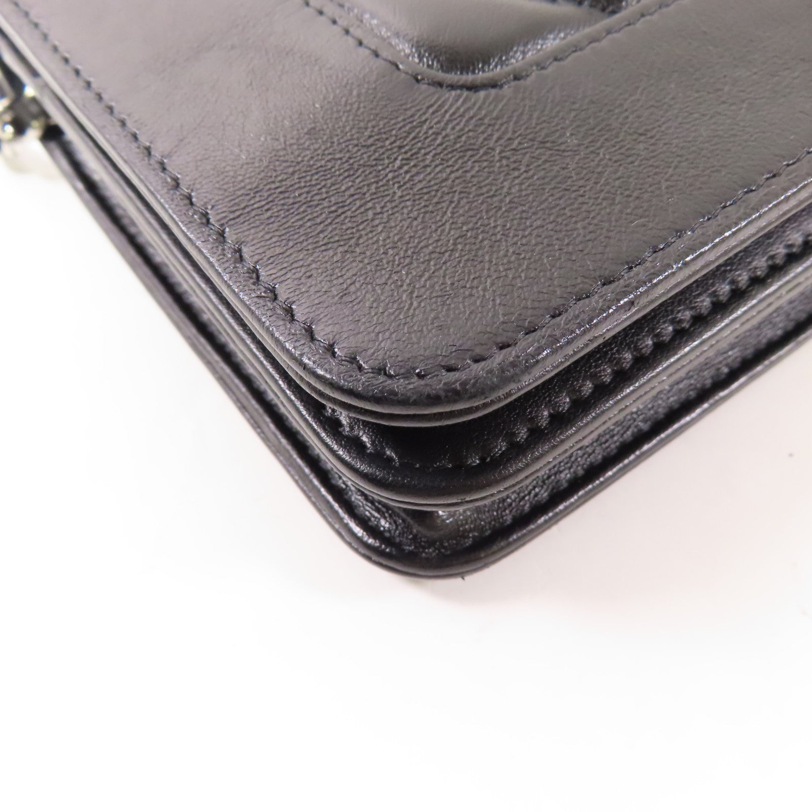 CHANEL 【激減優惠】羊皮皮革WOC Wallet On Chain銀扣鏈帶肩背袋
