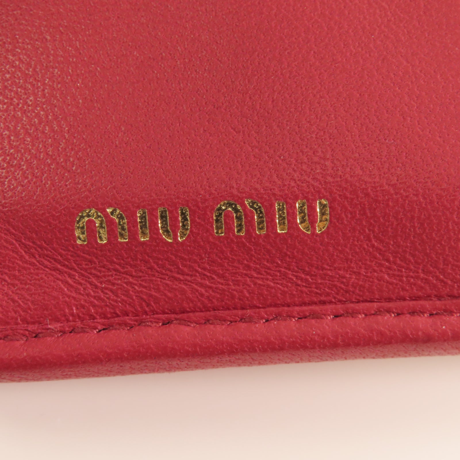 Miu Miu 羊皮皮革Wallet金扣鈕扣錢包紅色