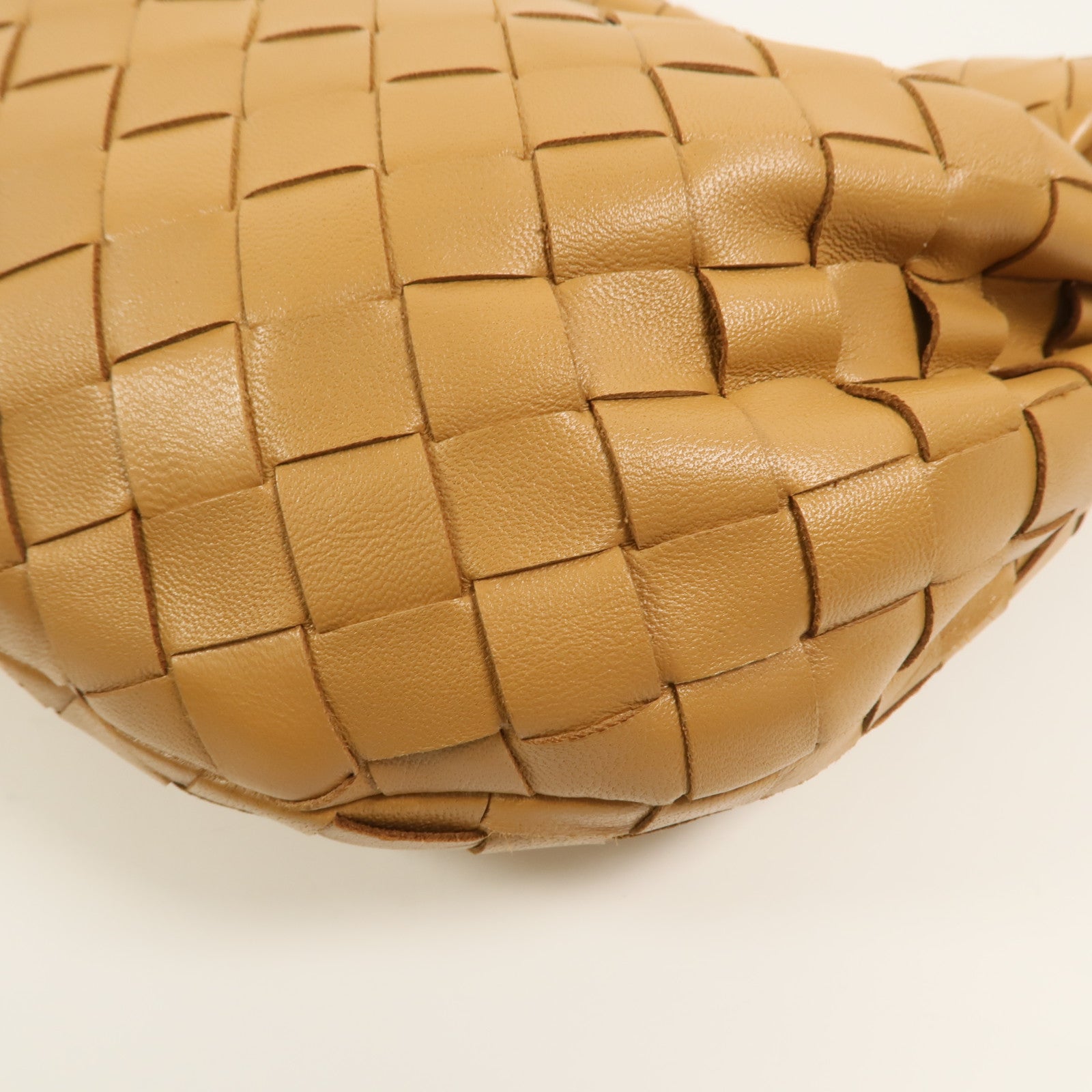 BOTTEGA VENETA 羊皮皮革Mini Jodie手挽袋