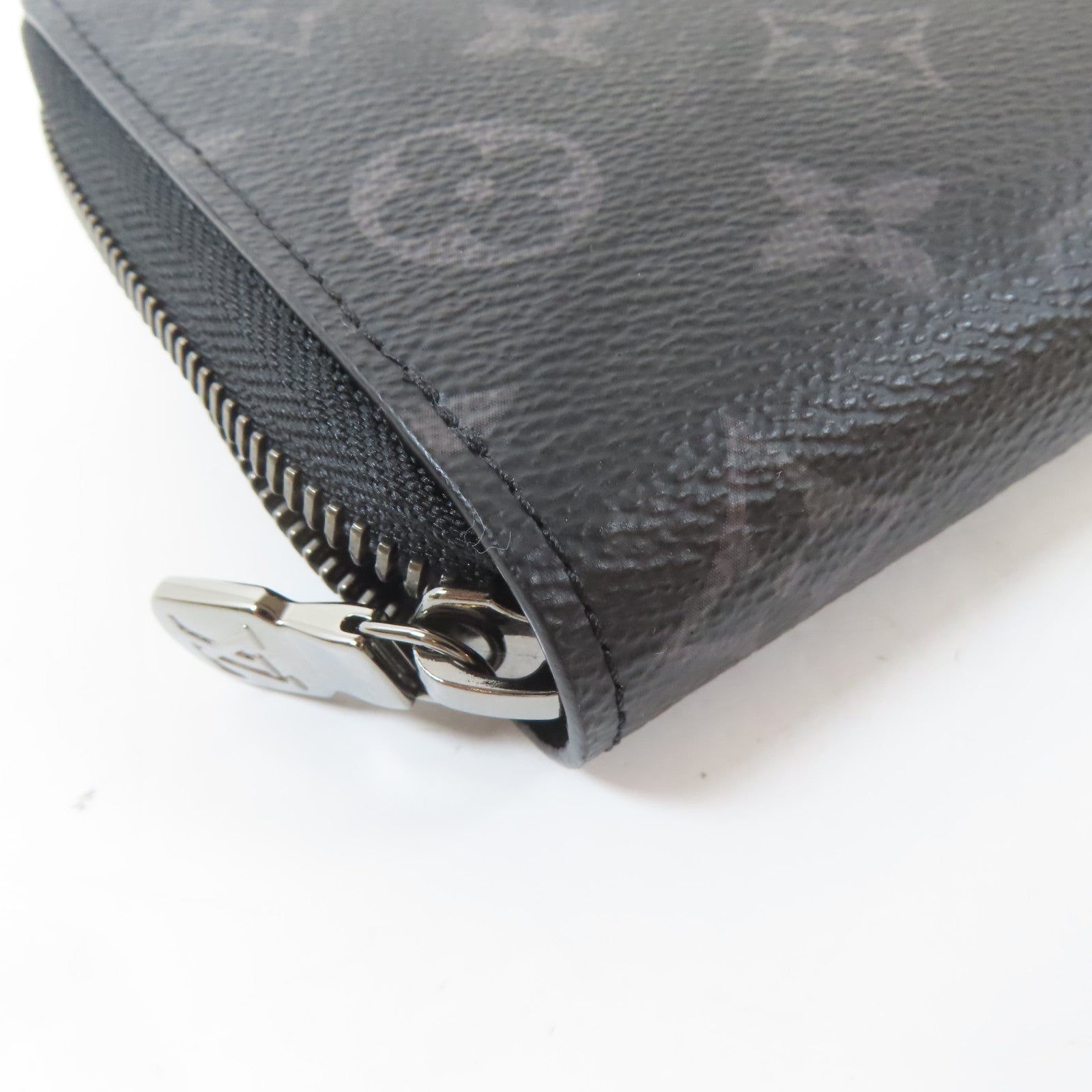 LOUIS VUITTON 【激減優惠】Monogram Eclipse Zippy Dragonne銀扣長錢包黑色