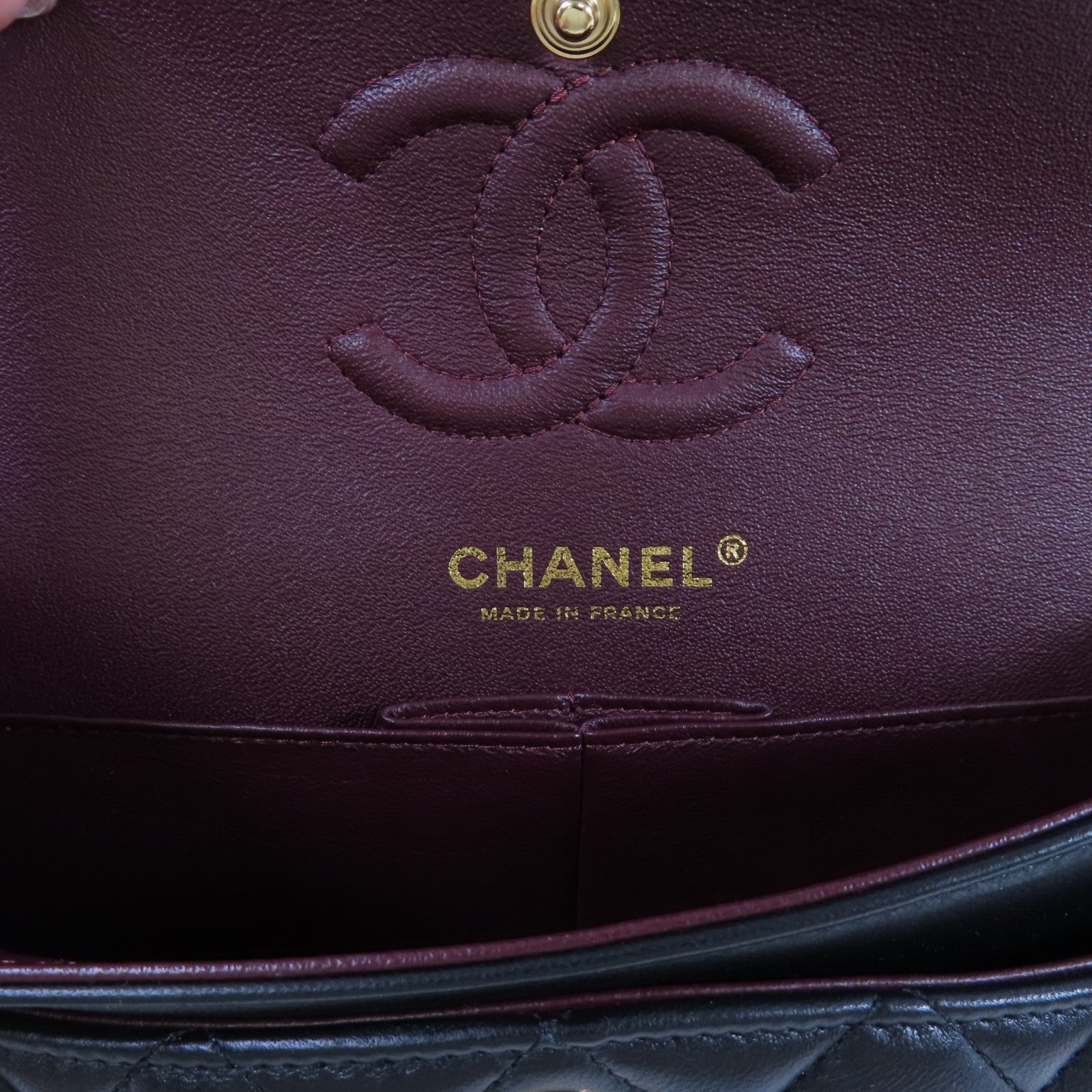 CHANEL 牛皮皮革Classic 23金扣鏈帶肩背袋