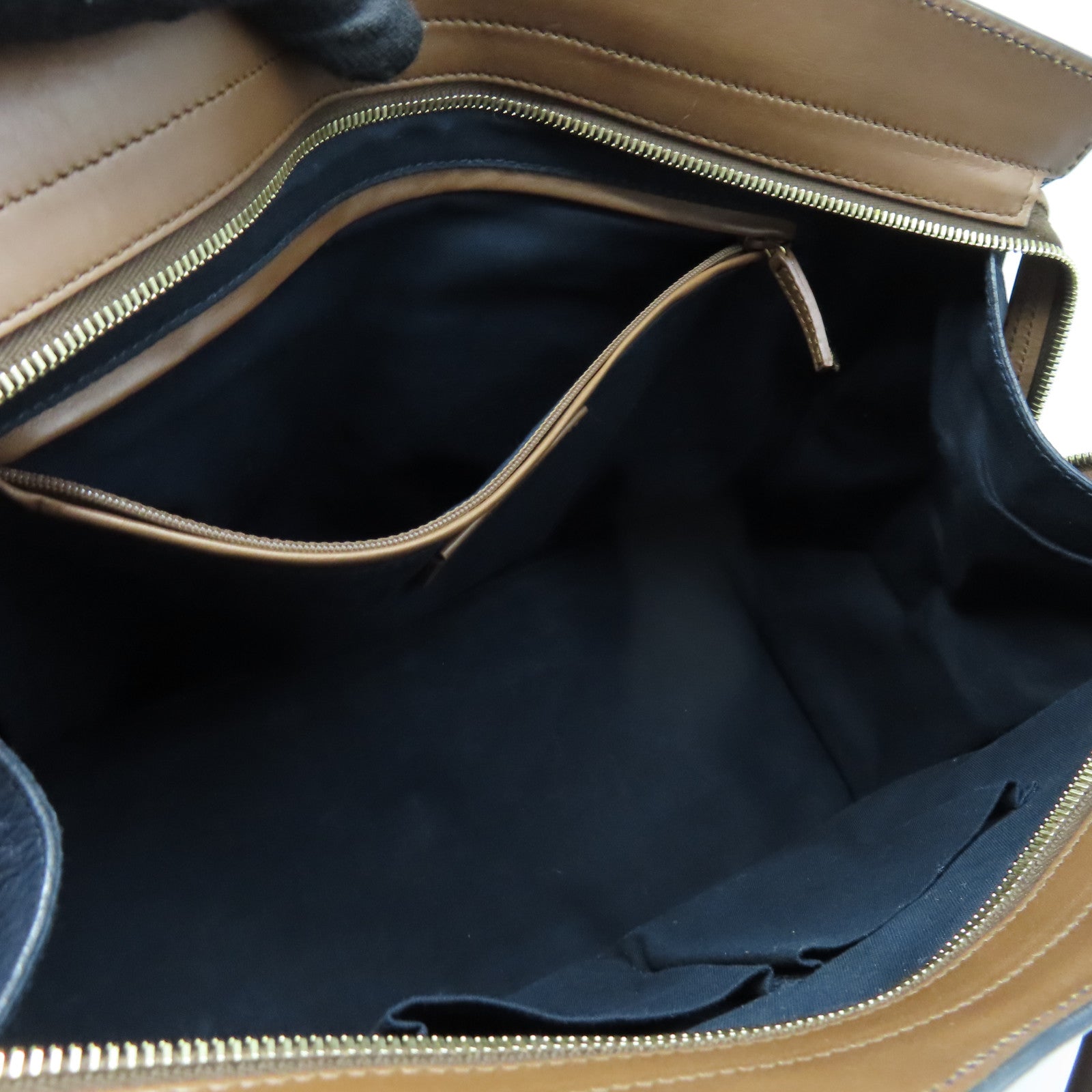 YVES SAINT LAURENT 牛皮皮革Hand Bag金扣手挽袋啡色/深蓝色