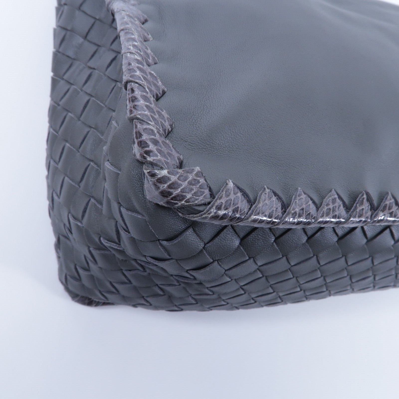 BOTTEGA VENETA 蛇皮皮革Shoulder Bag肩背袋