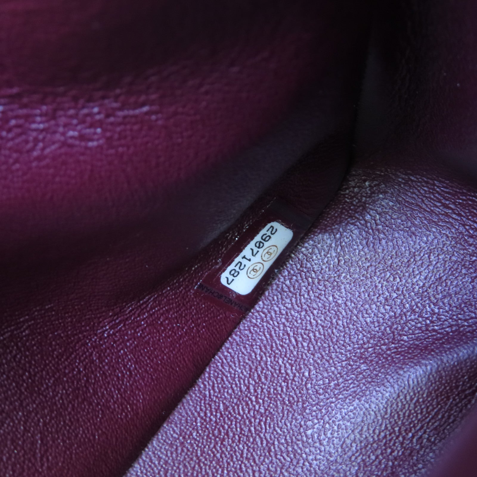 CHANEL 牛皮皮革Classic 23金扣鏈帶肩背袋