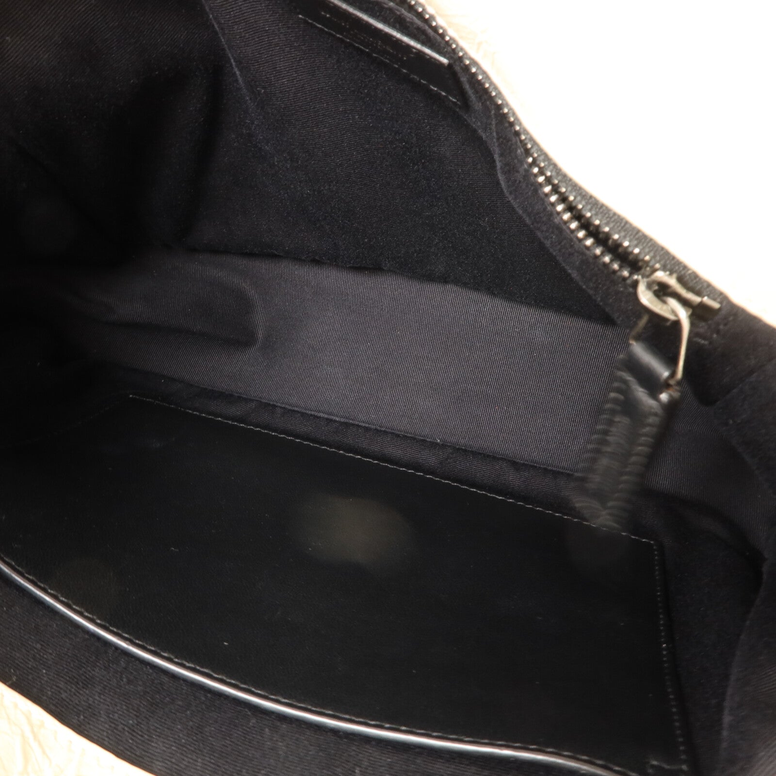 SAINT LAURENT 牛皮皮革Niki Medium鏈帶肩背袋