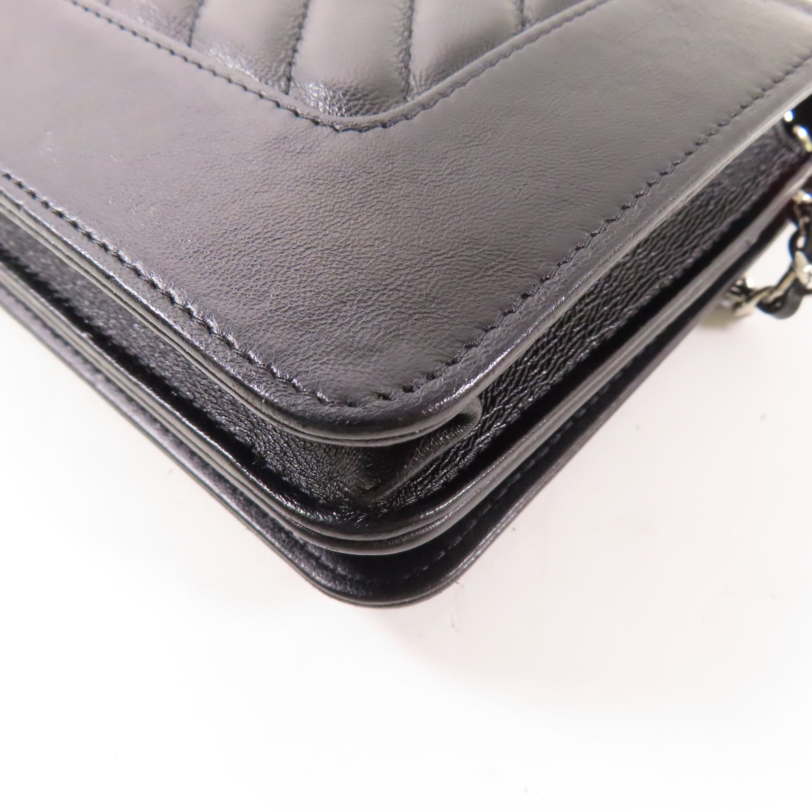 CHANEL 【激減優惠】羊皮皮革WOC Wallet On Chain銀扣鏈帶肩背袋