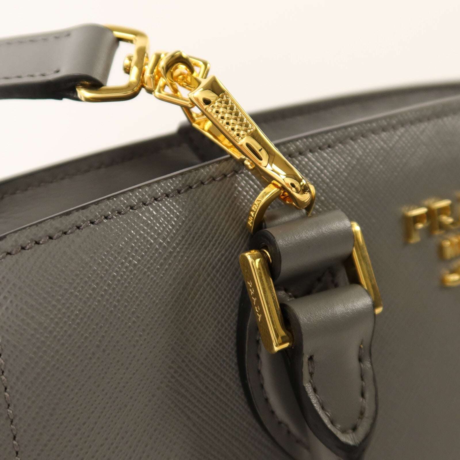 PRADA 牛皮皮革Borsa A mano金扣手挽肩背兩用袋