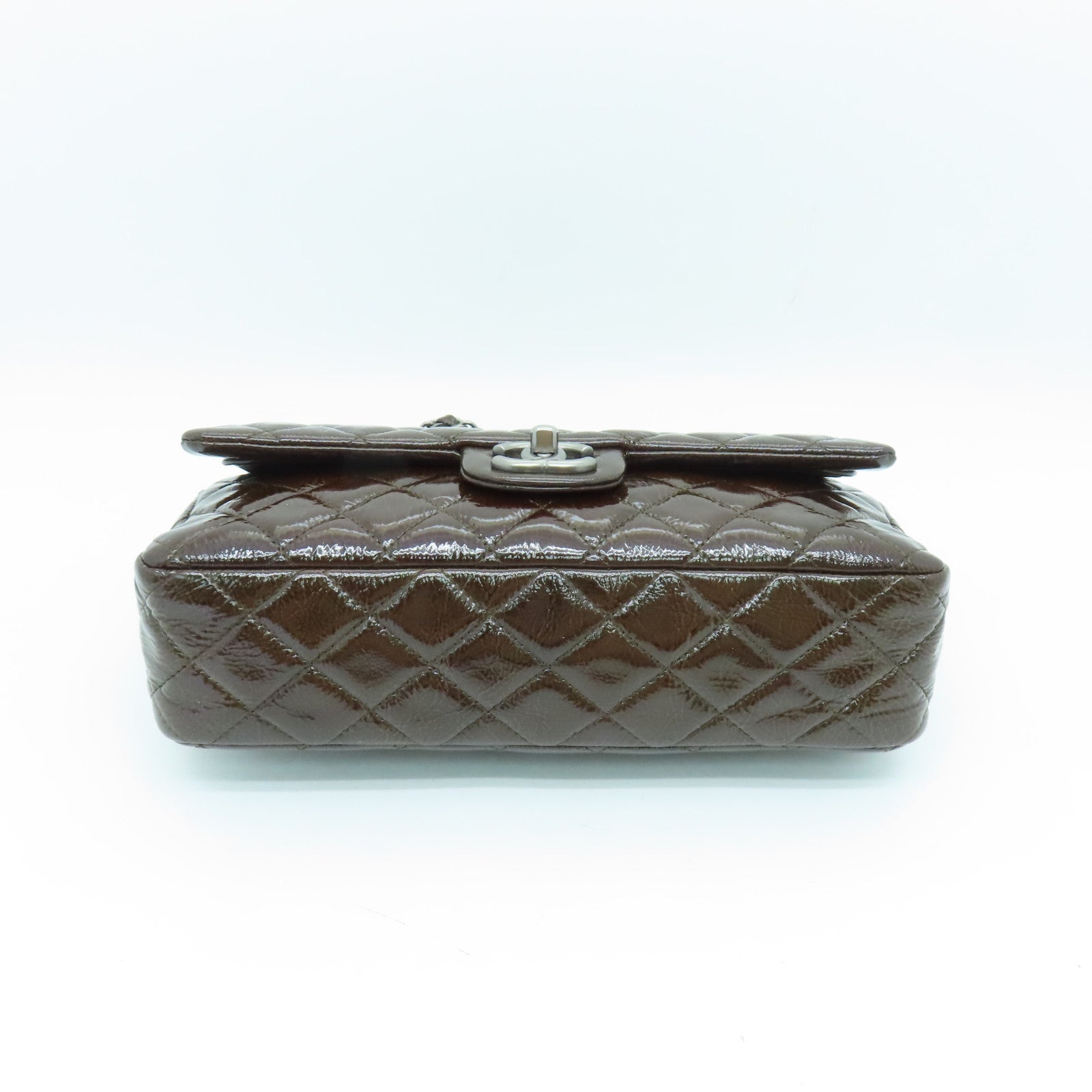 CHANEL rhombic patent leather Classic Bag silver buckle chain shoulder bag brown