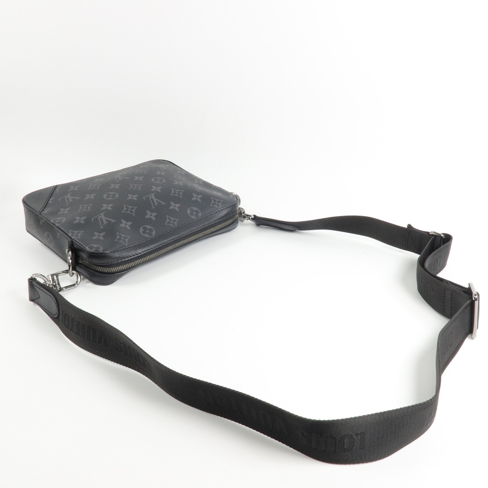 LOUIS VUITTON Monogram Eclipse/Eclipse Reverse Trio Messenger肩背袋
