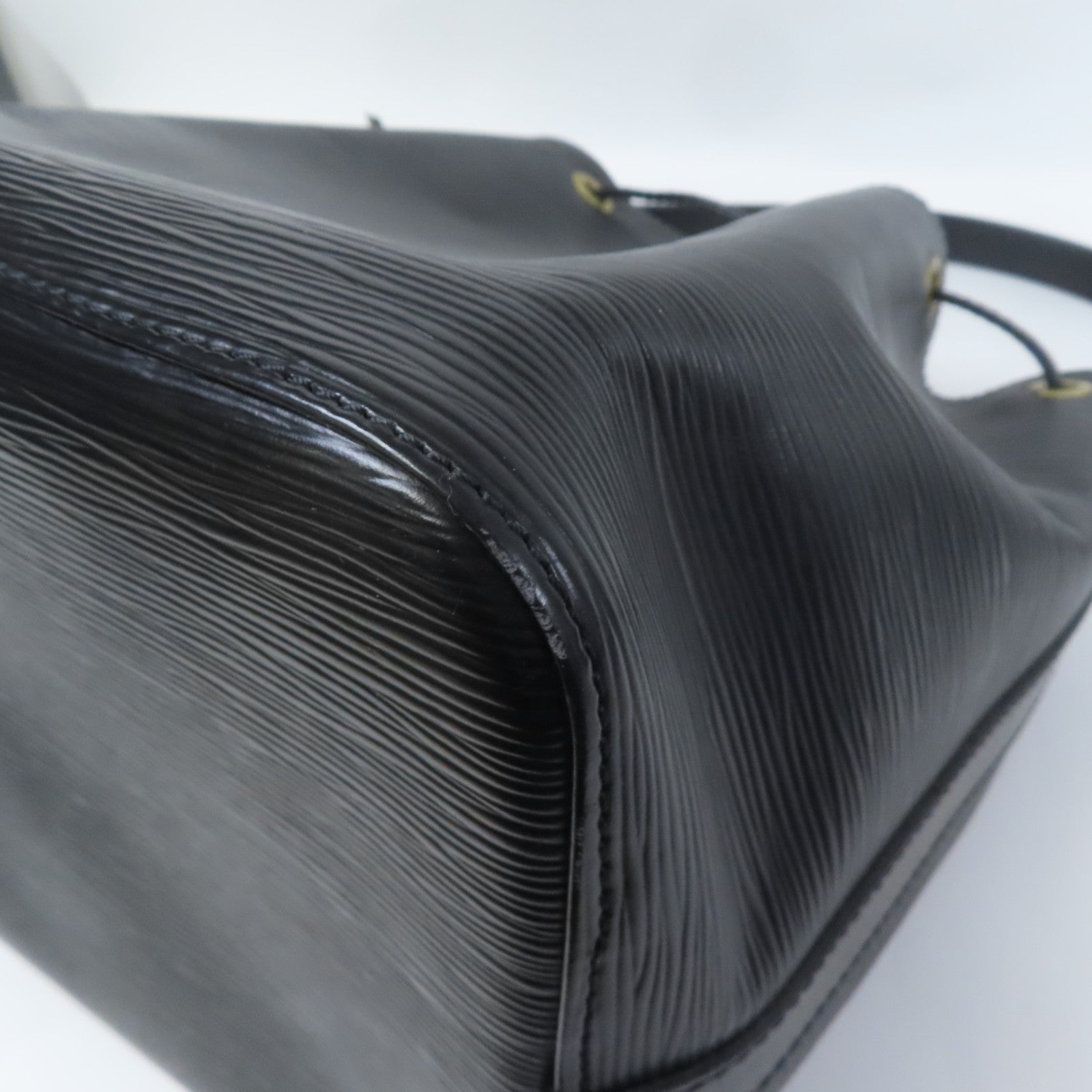 LOUIS VUITTON Epi Noe金扣肩背袋黑色