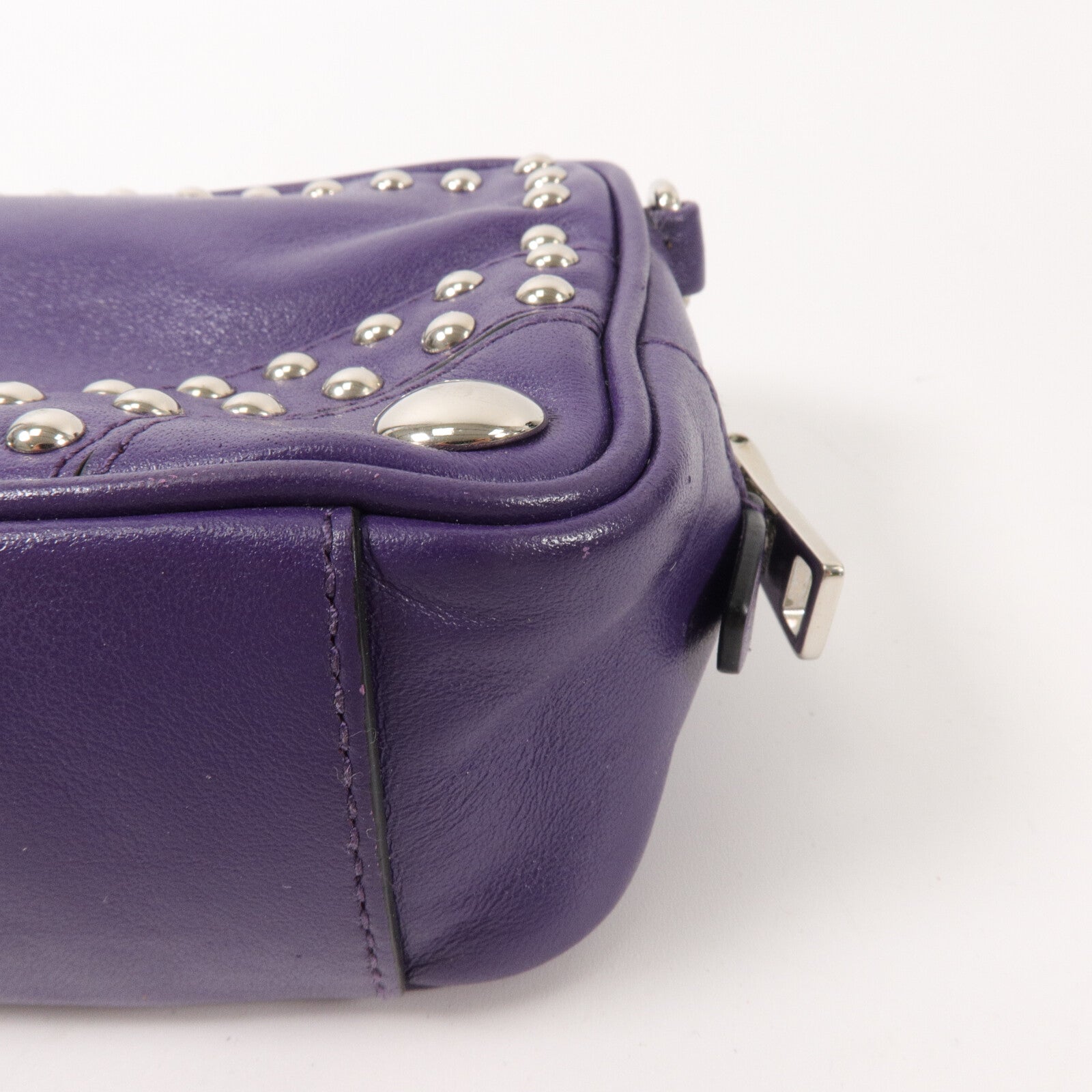 PRADA Vitello Studded Carmera Bag肩背袋