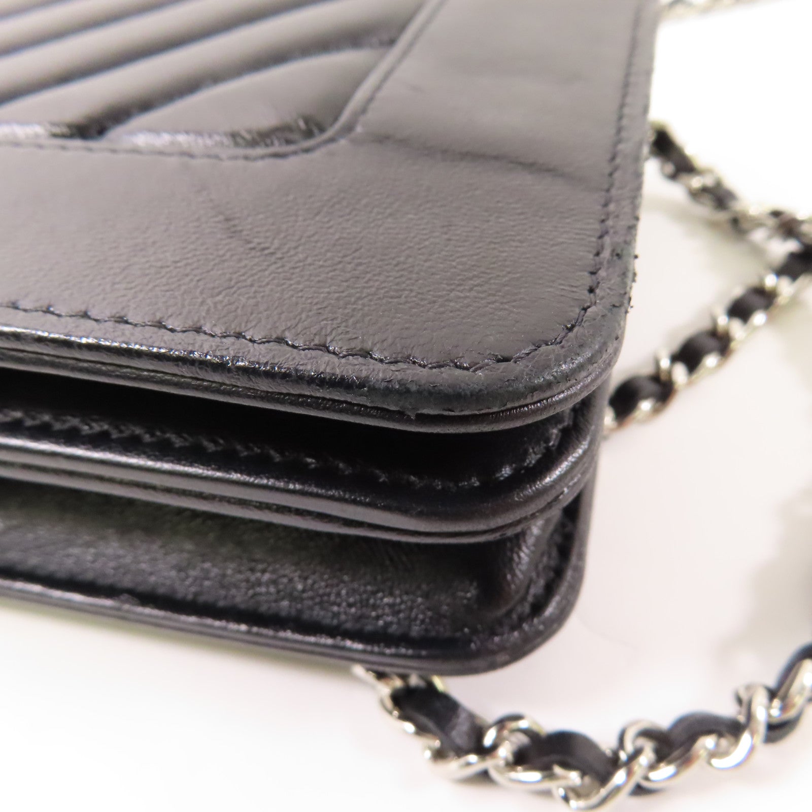 CHANEL 【激減優惠】羊皮皮革WOC Wallet On Chain銀扣鏈帶肩背袋