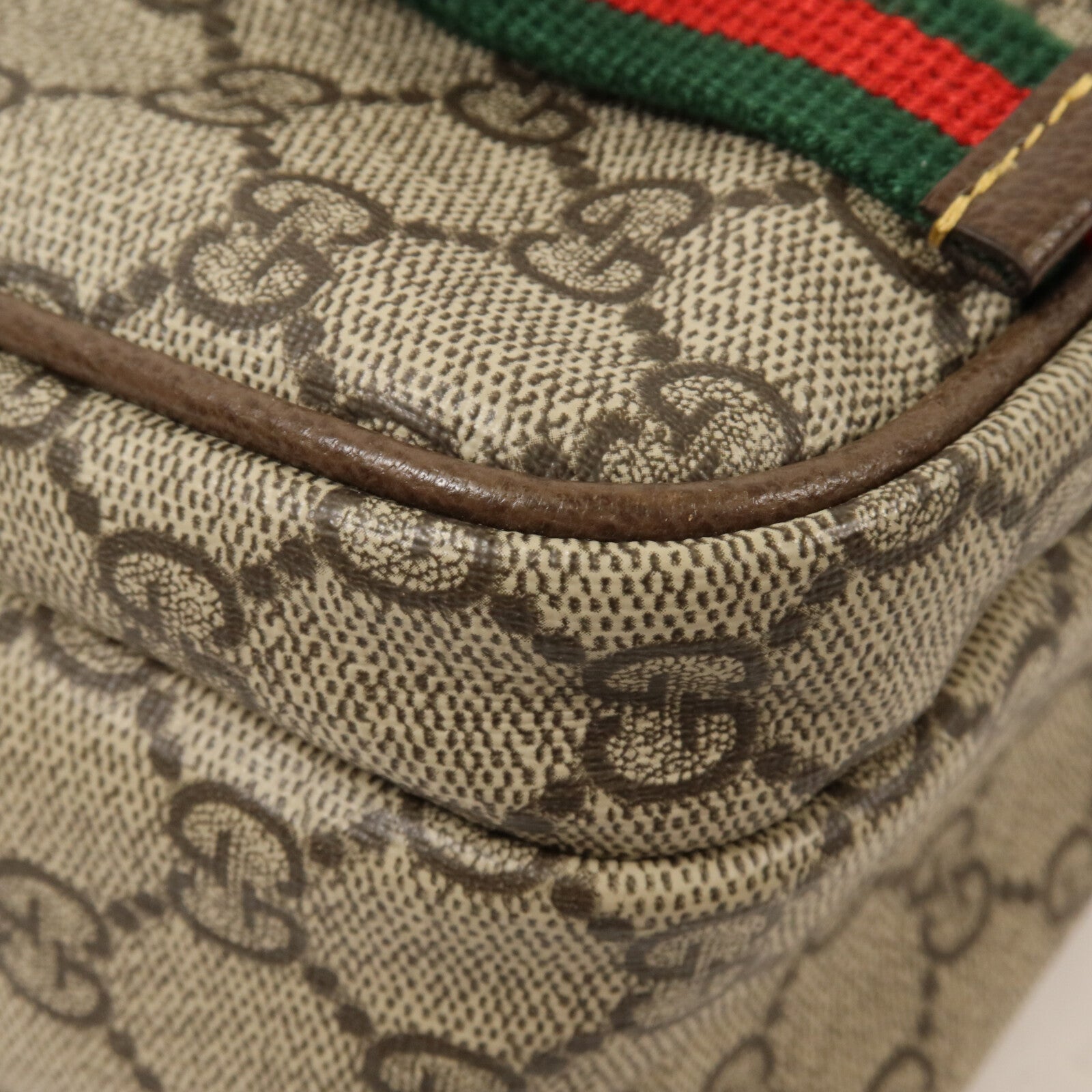 GUCCI 塗層帆布GG Supreme Messenger Bag肩背袋