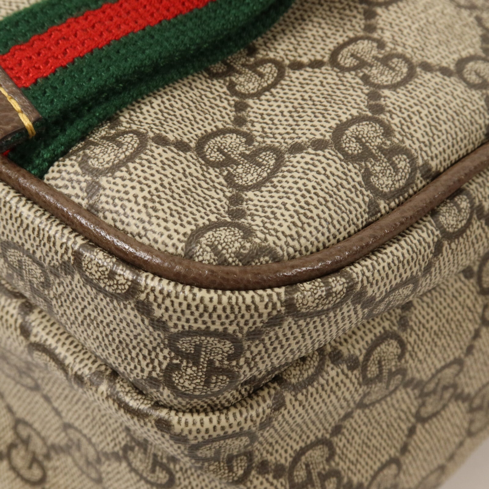 GUCCI 塗層帆布GG Supreme Messenger Bag肩背袋