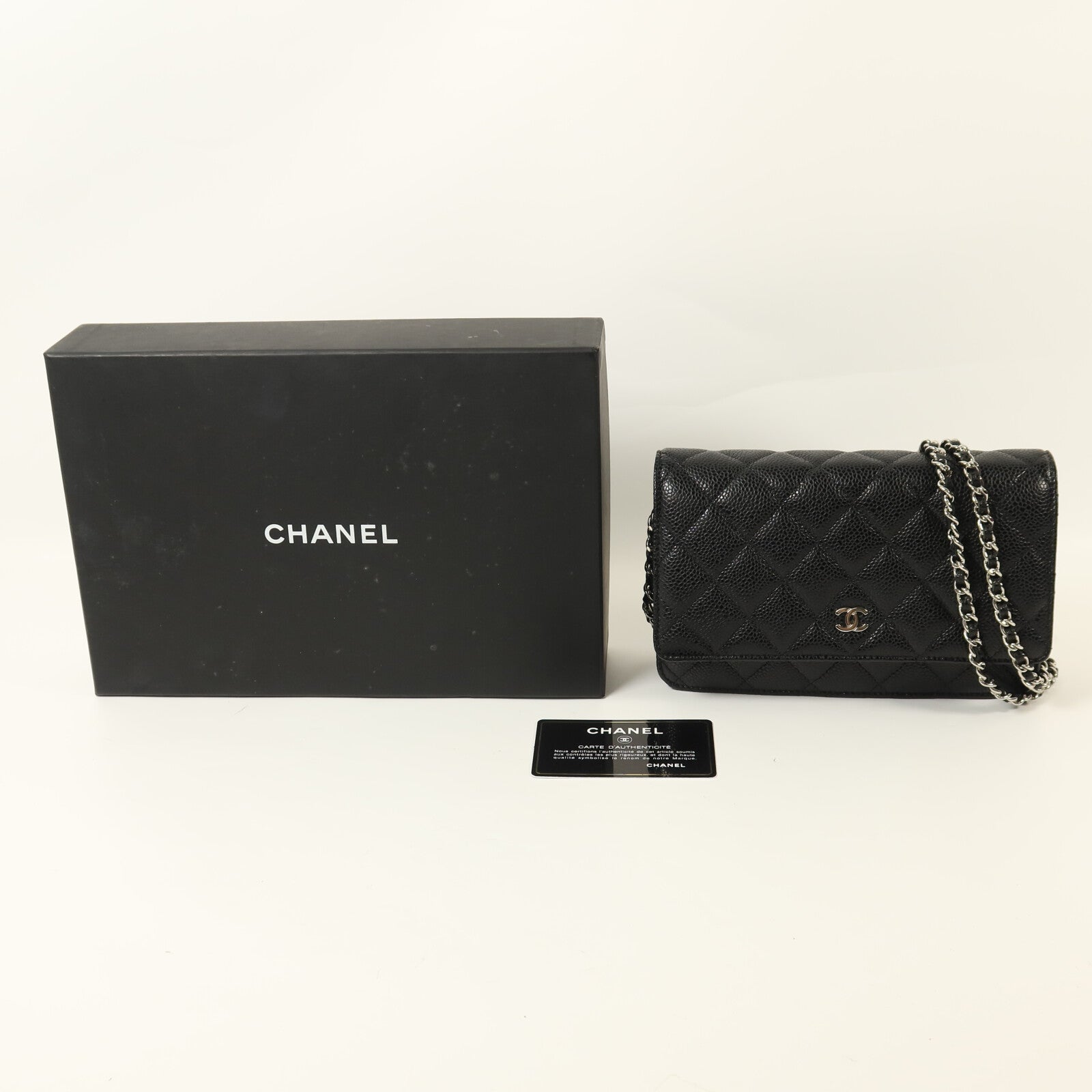 CHANEL 牛皮皮革WOC Wallet On Chain鏈帶肩背袋
