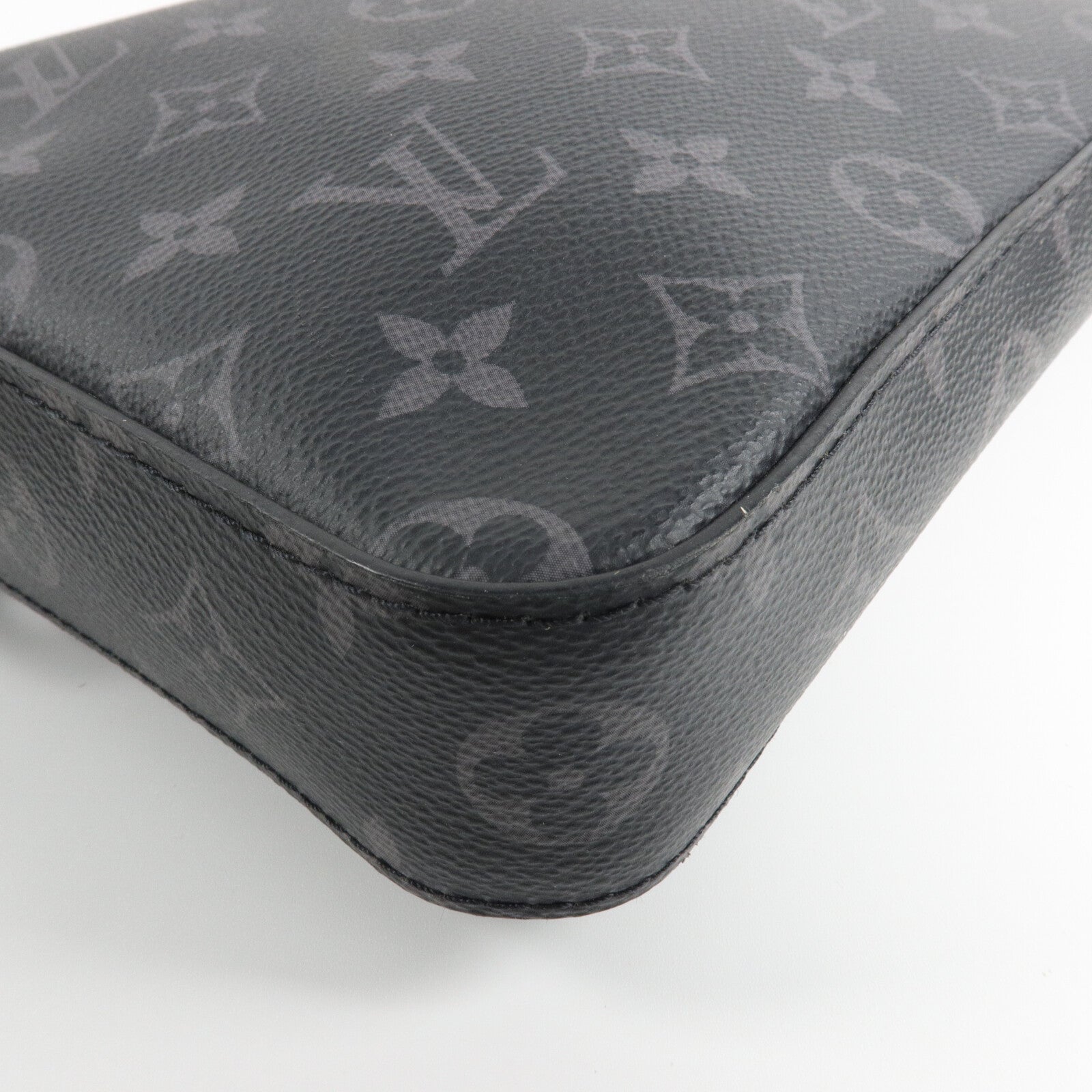 LOUIS VUITTON Monogram Eclipse/Eclipse Reverse Trio Messenger肩背袋
