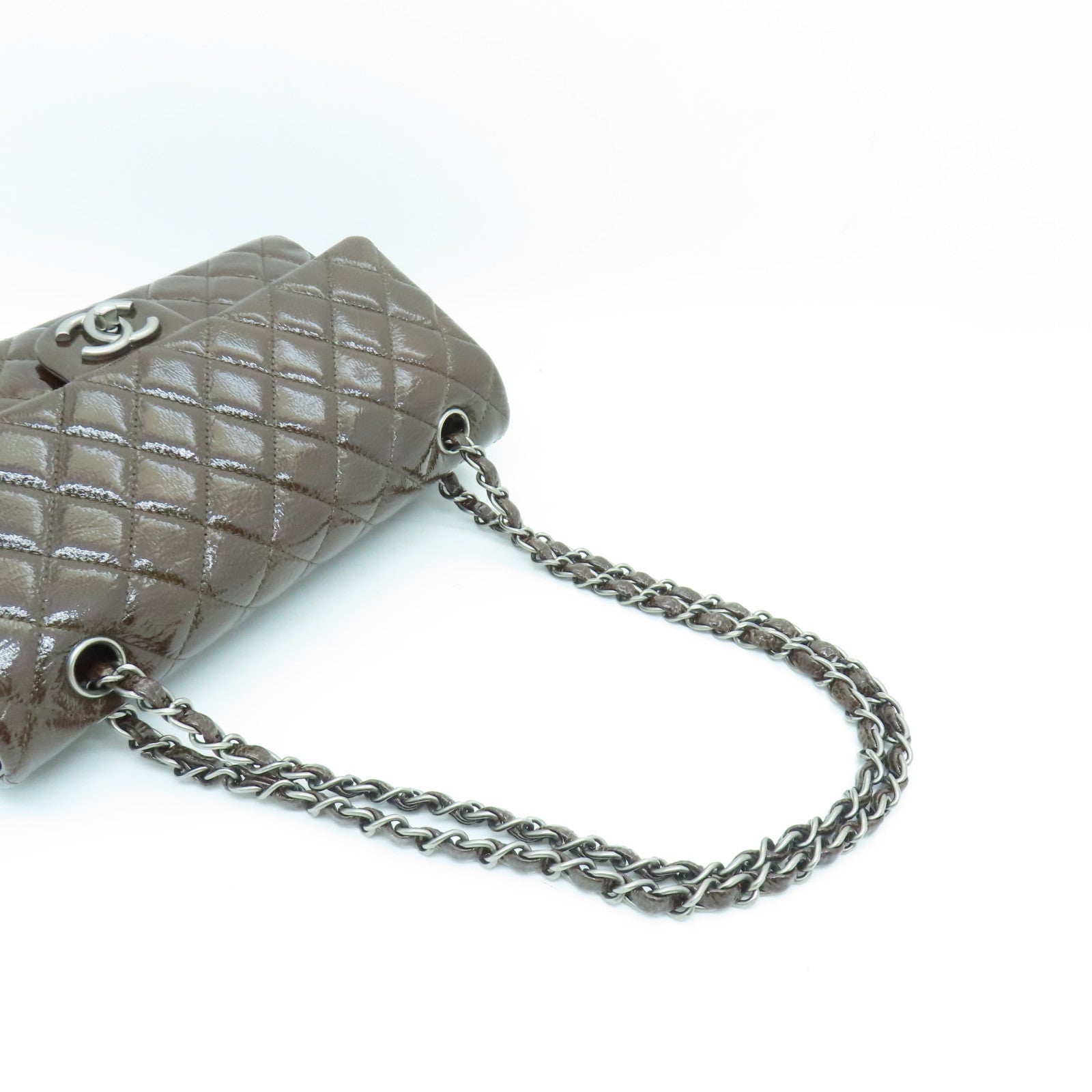 CHANEL rhombic patent leather Classic Bag silver buckle chain shoulder bag brown