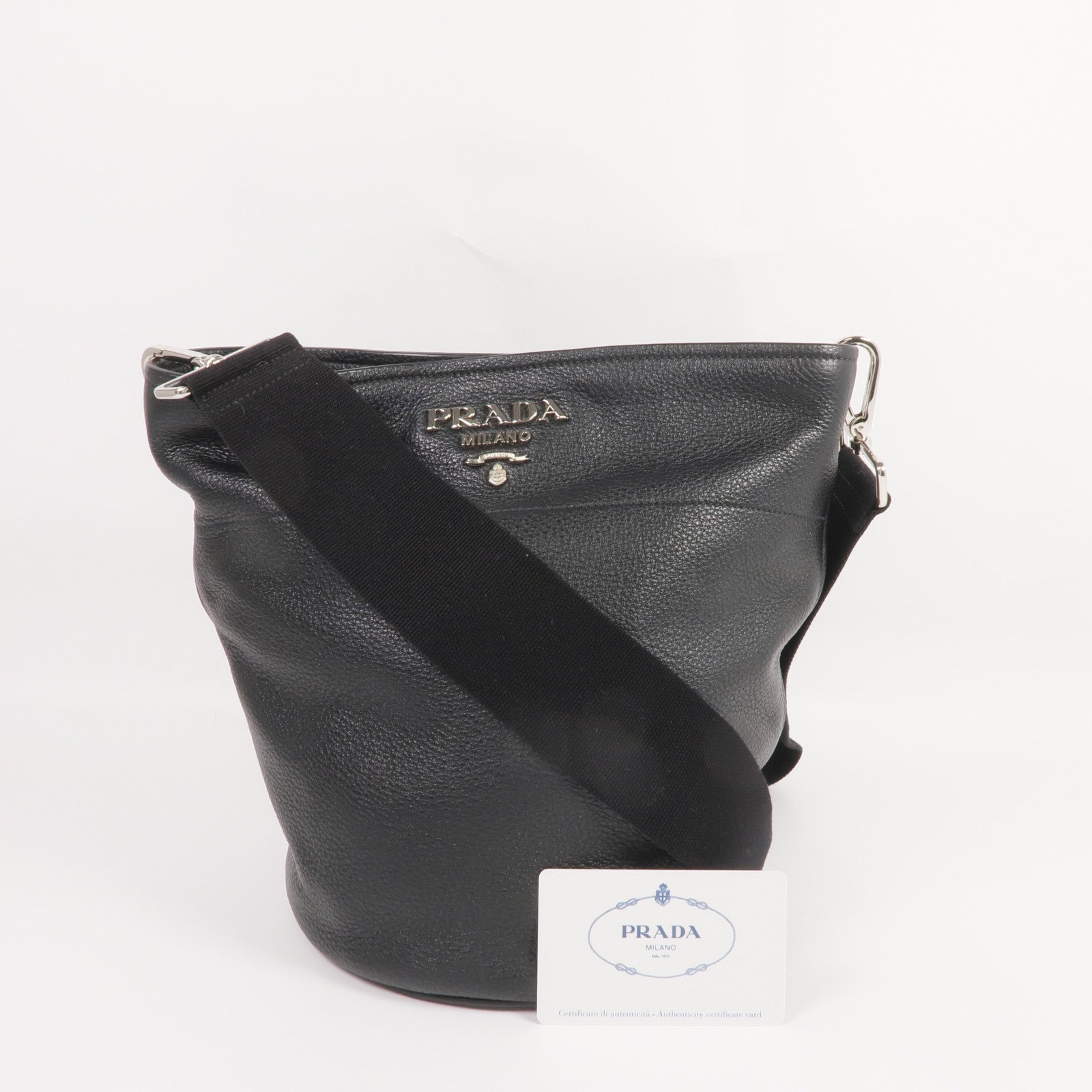 PRADA 牛皮皮革Shoulder Bag銀扣肩背袋