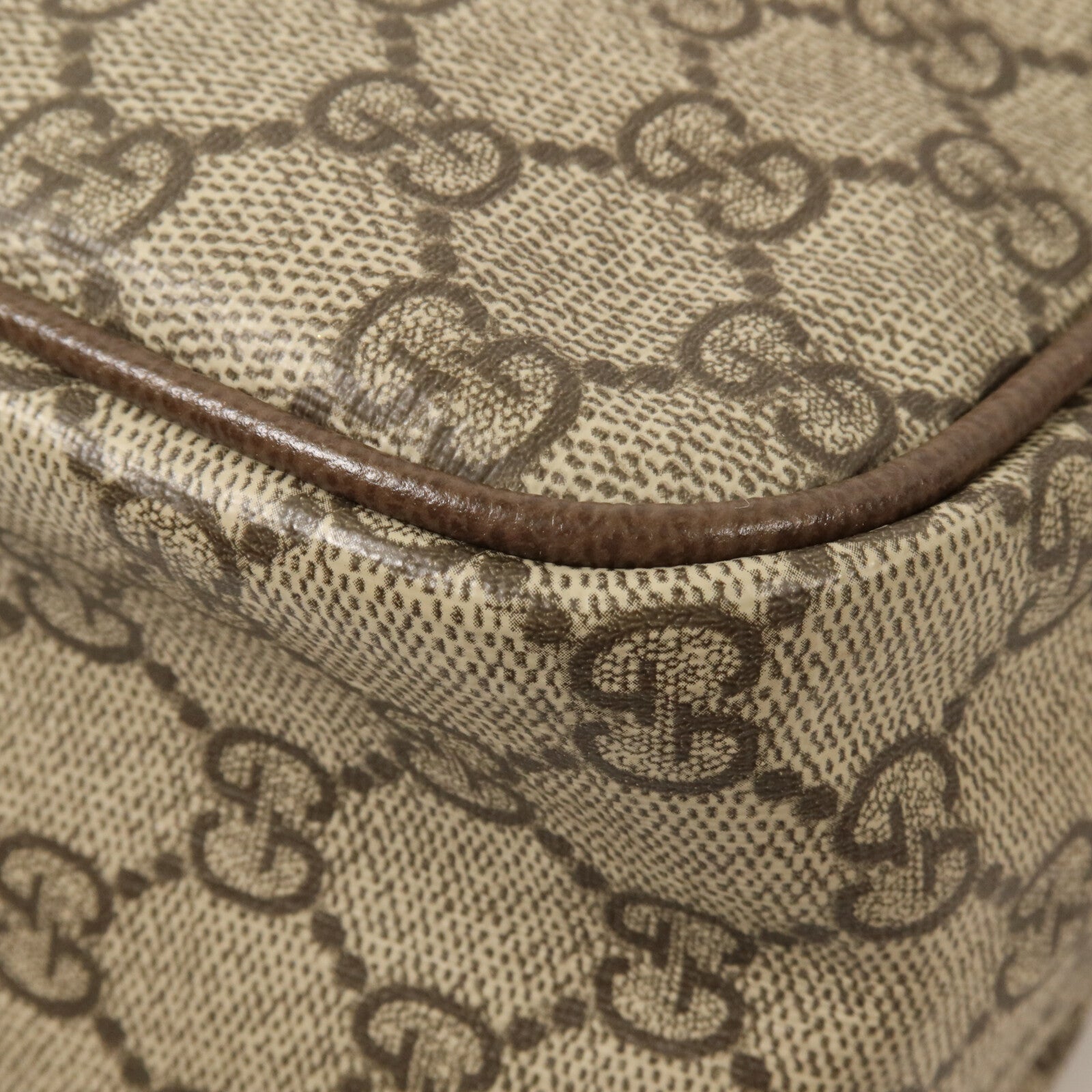 GUCCI 塗層帆布GG Supreme Messenger Bag肩背袋
