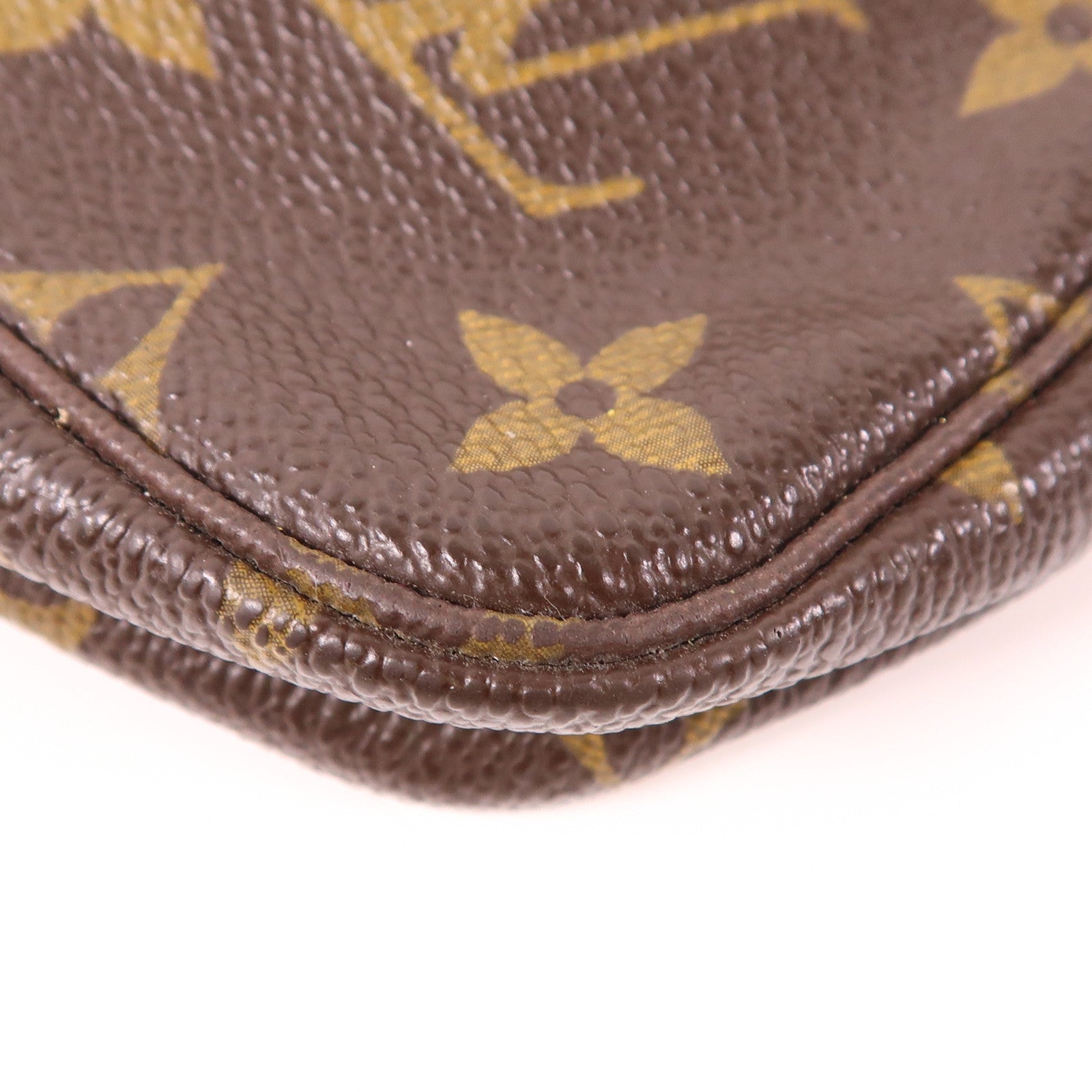 LOUIS VUITTON 【萬聖節商品】Monogram Mini Pochette Accessoires金扣手挽袋