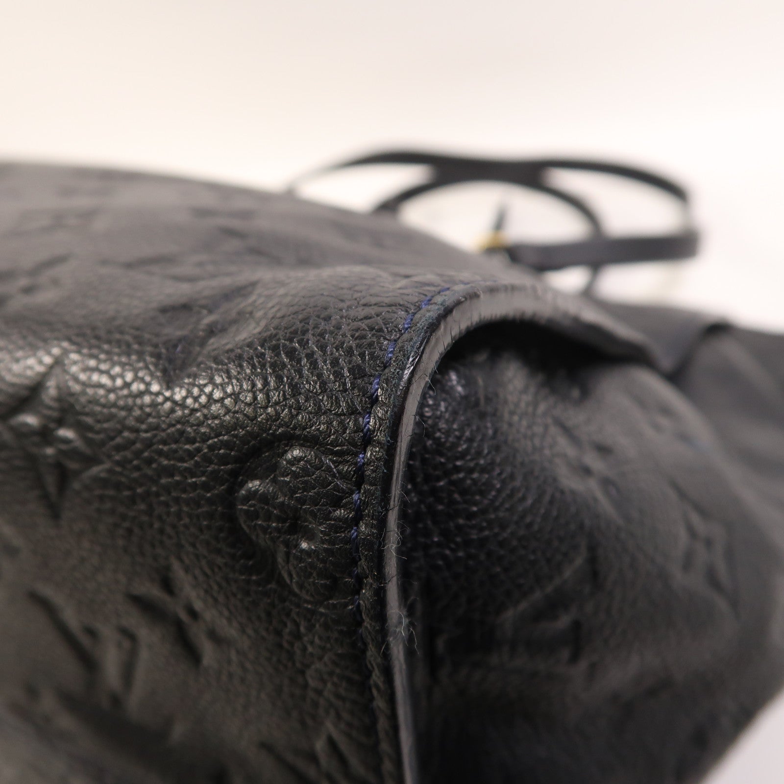 LOUIS VUITTON Monogram Empreinte Lumineuse PM金扣肩背袋