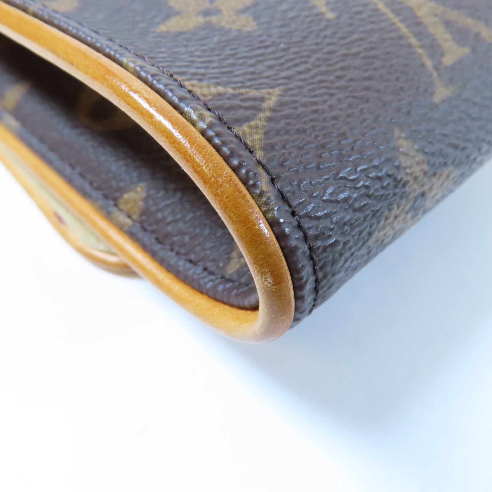 LOUIS VUITTON Monogram Pochette Twin金扣肩背袋啡色