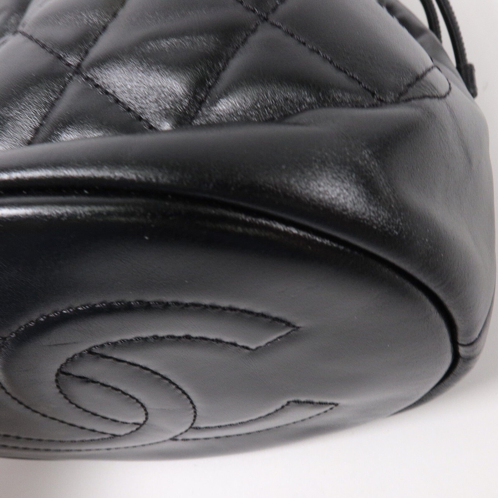 CHANEL 牛皮皮革Drawstring Bucket Bag鏈帶肩背袋