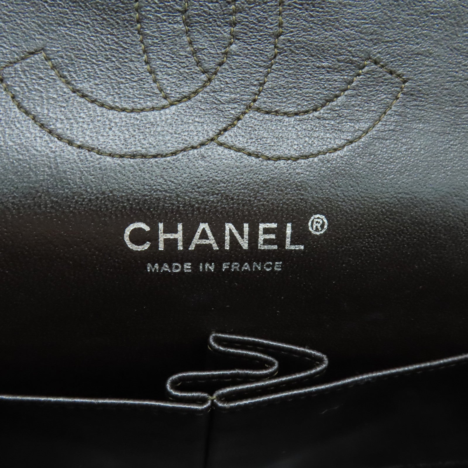 CHANEL rhombic patent leather Classic Bag silver buckle chain shoulder bag brown