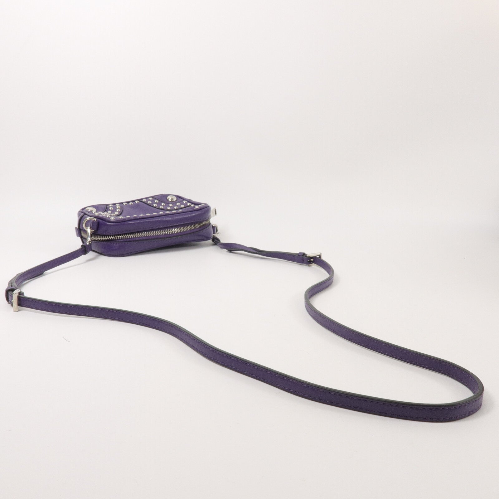 PRADA Vitello Studded Carmera Bag肩背袋