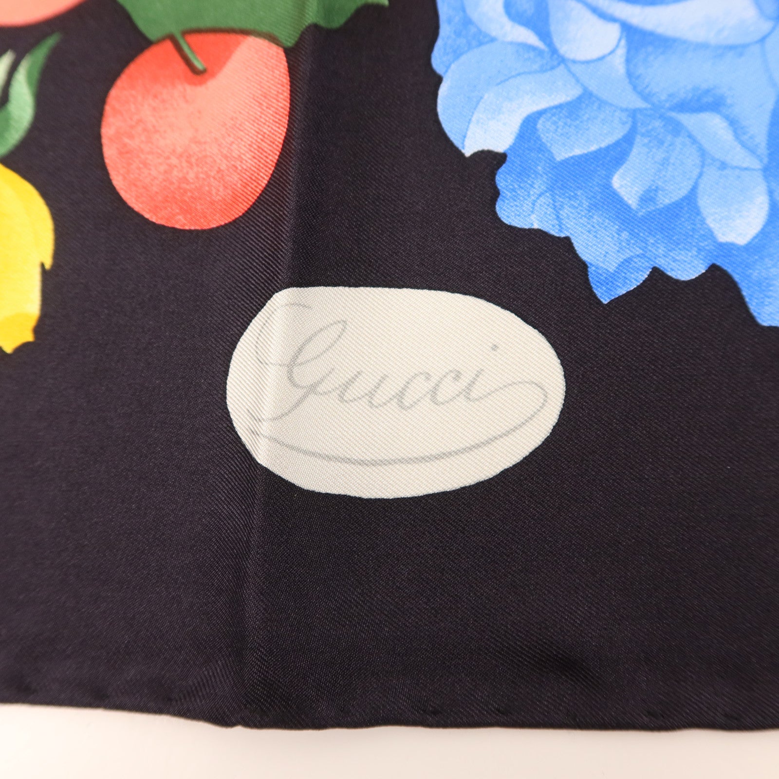 GUCCI 絲質Scarf絲巾