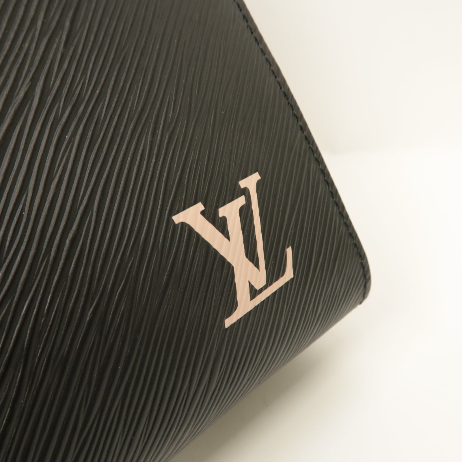 LOUIS VUITTON 【激減優惠】Epi Sac Plat BB 2 Way Shoulder Bag金扣手挽肩背兩用袋黑色