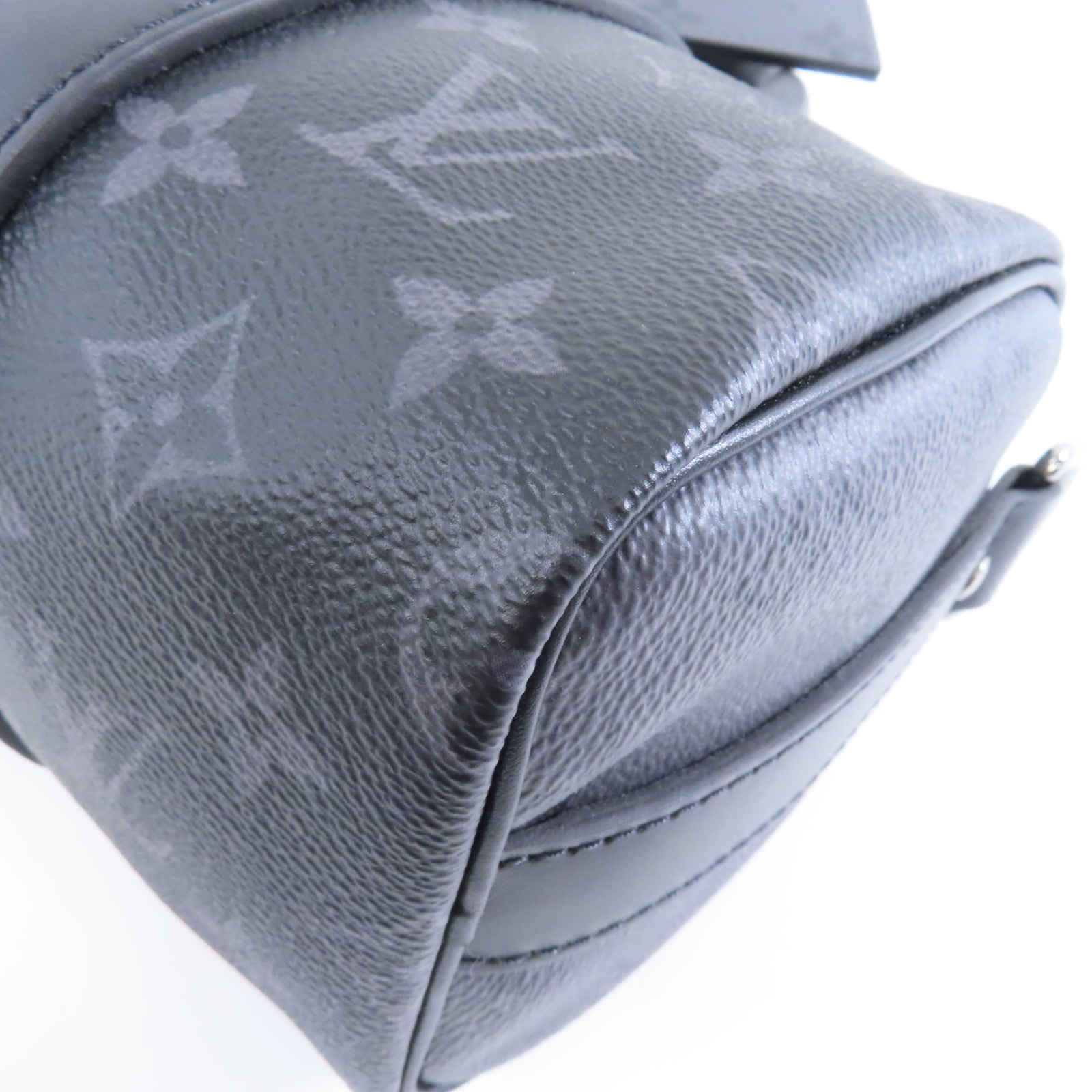 LOUIS VUITTON Monogram Eclipse Keepall 25銀扣手挽肩背兩用袋