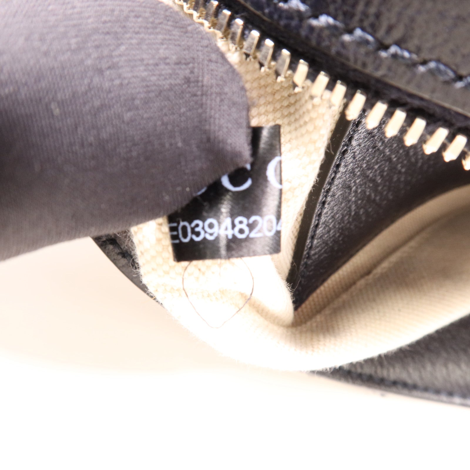 GUCCI 塗層帆布Shoulder Bag銀扣肩背袋