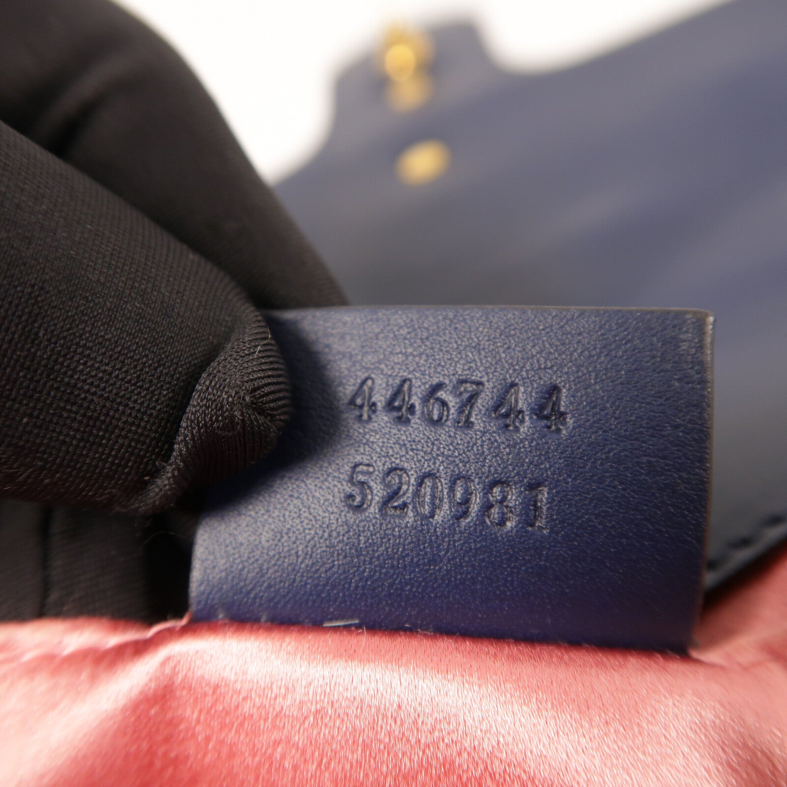 GUCCI 牛仔布GG Marmont金扣鏈帶肩背袋