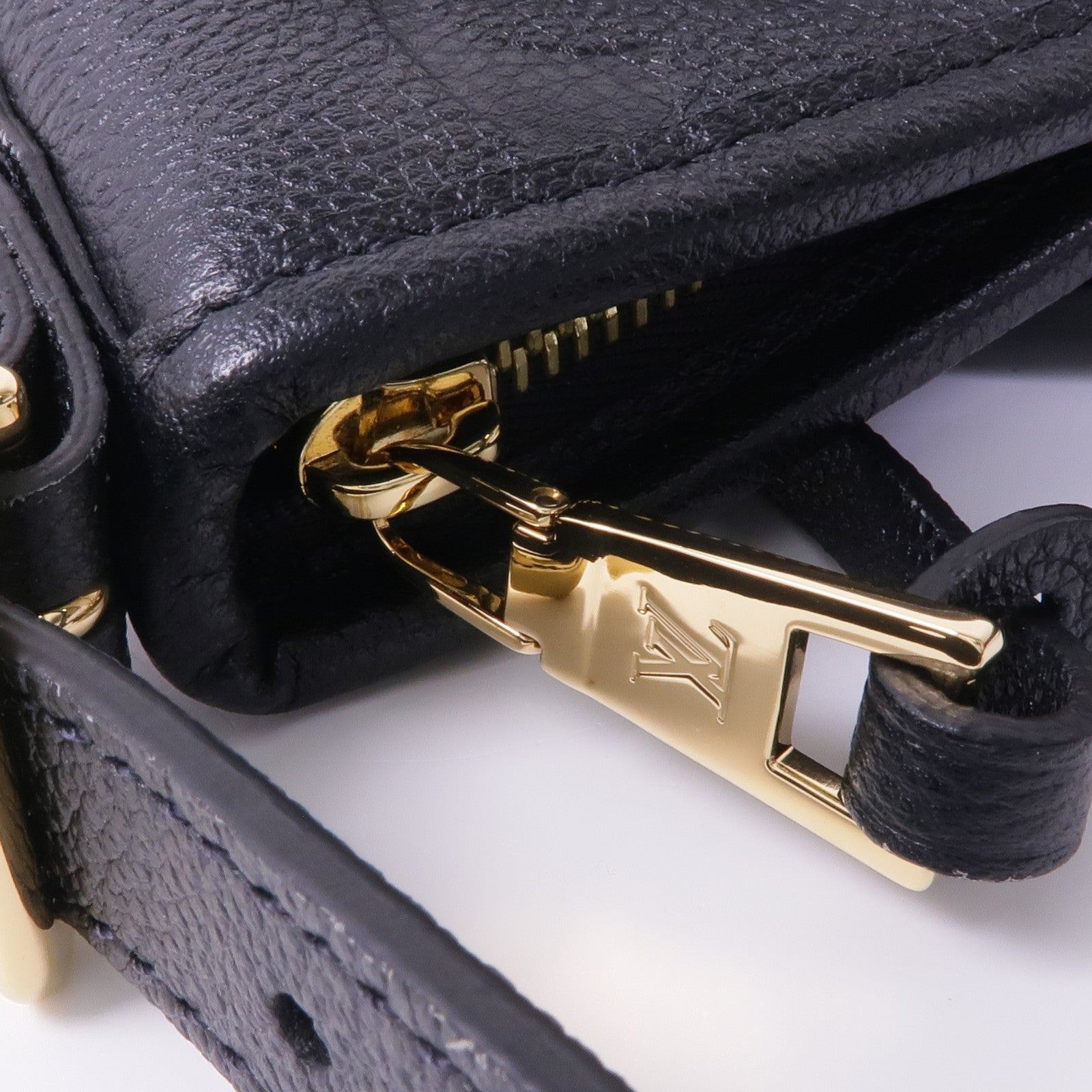 LOUIS VUITTON Monogram Empreinte Carryall PM金扣肩背袋