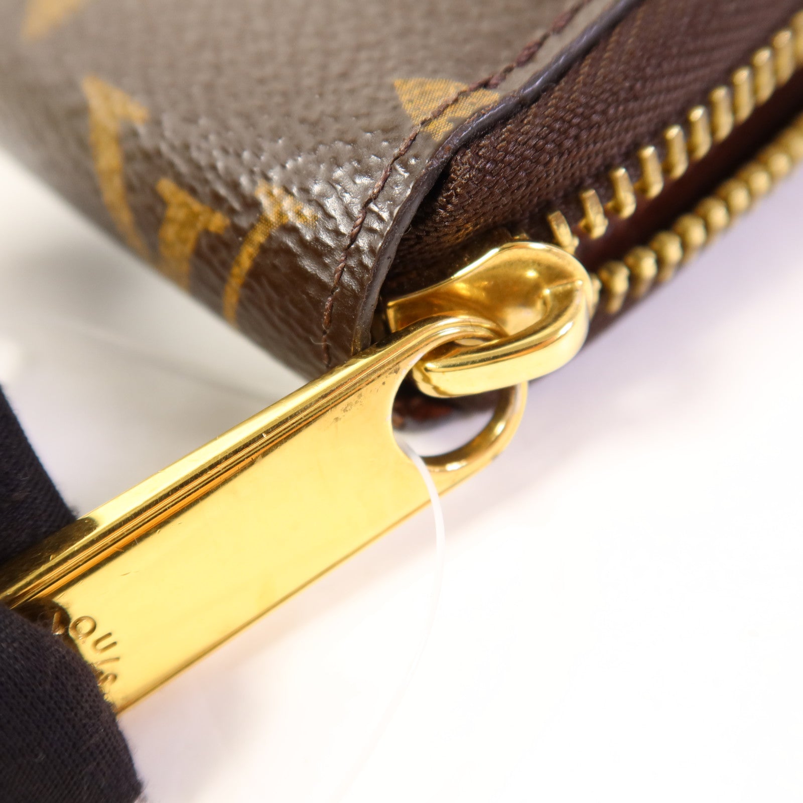LOUIS VUITTON Monogram Zipper Long Wallet金扣長錢包