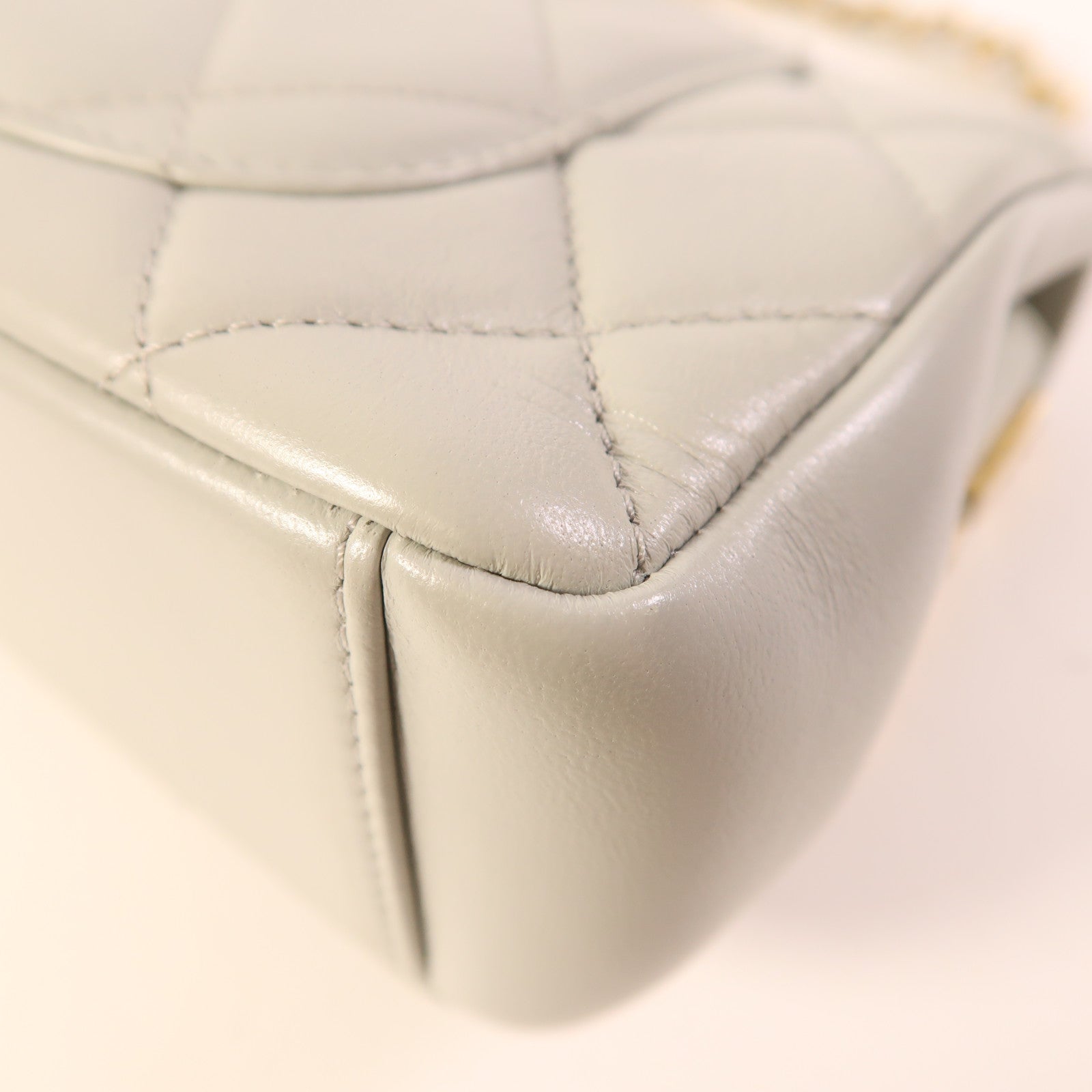 CHANEL 羊皮皮革Chain Shoulder金扣鏈帶肩背袋