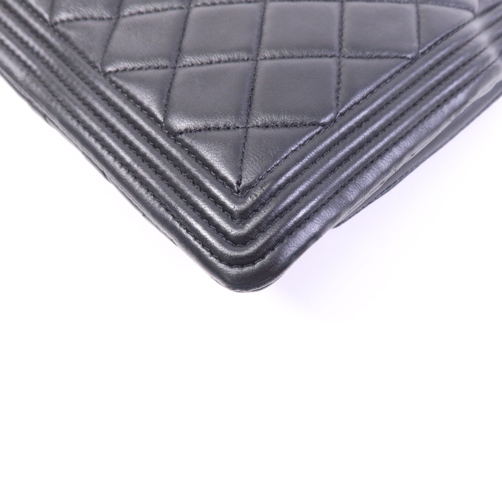 CHANEL 羊皮皮革Boy Chanel Clutch金扣手拿包
