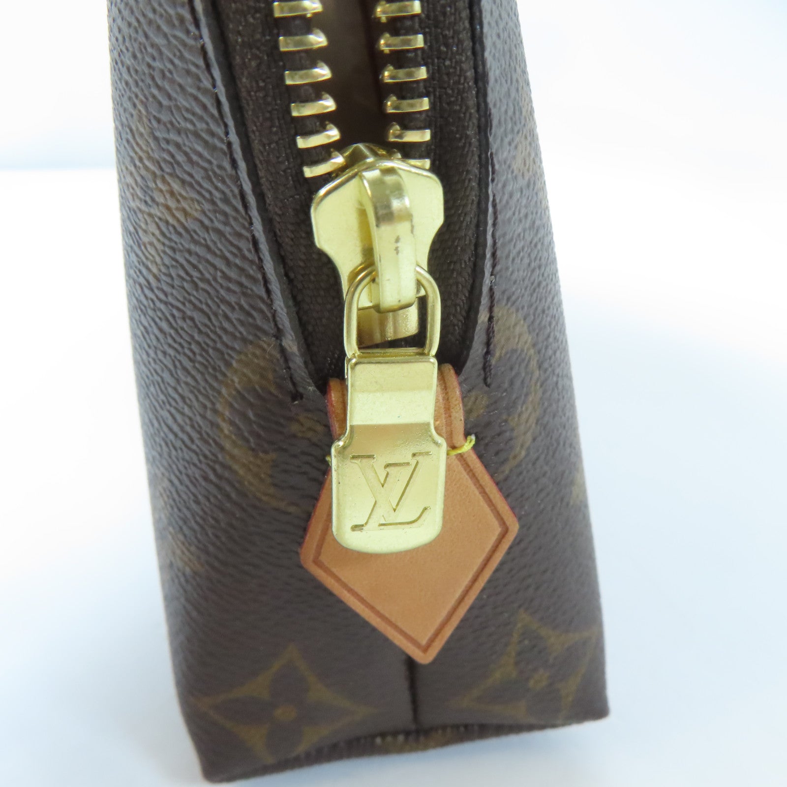 LOUIS VUITTON Monogram Cosmetic Pouch GM金扣化妝袋啡色