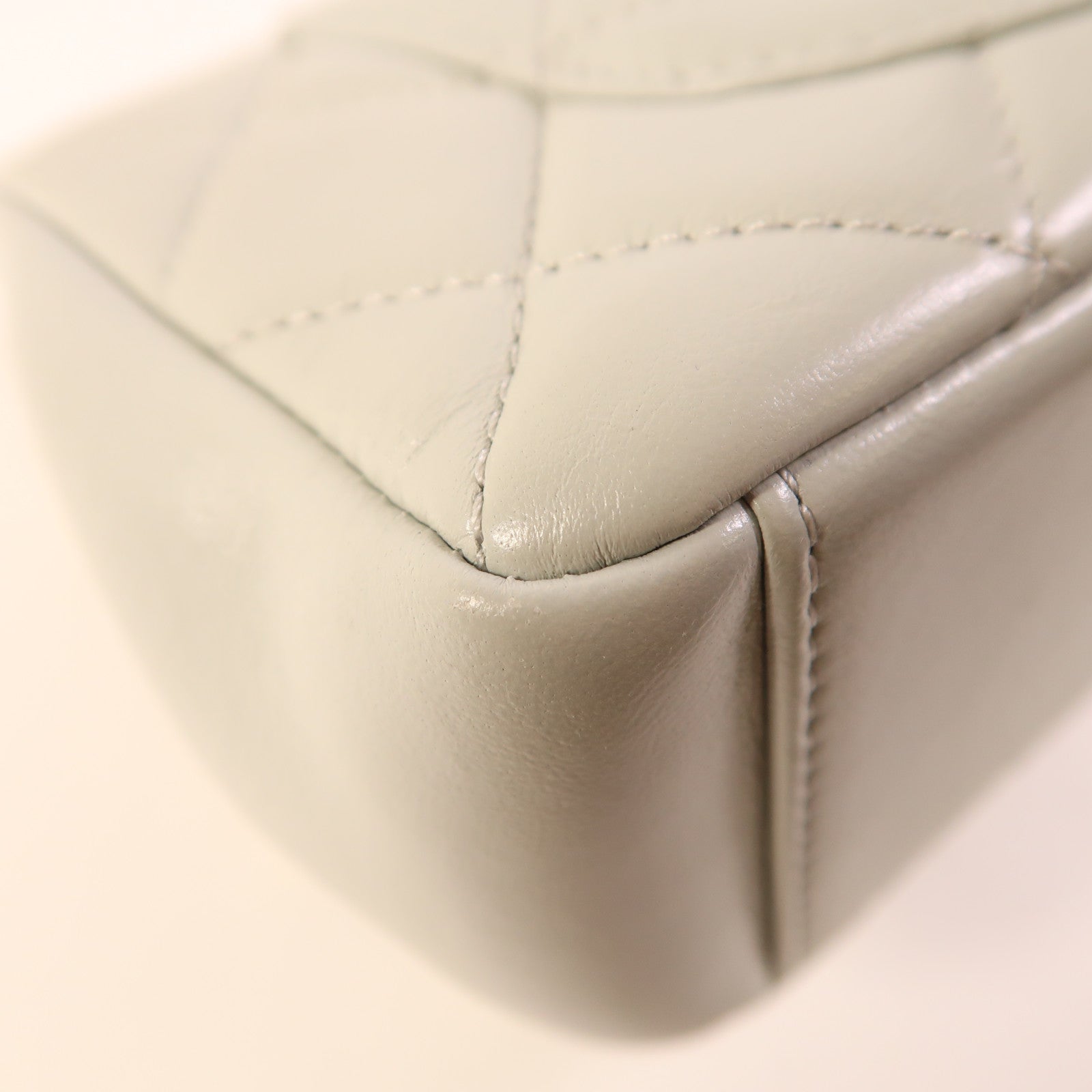 CHANEL 羊皮皮革Chain Shoulder金扣鏈帶肩背袋