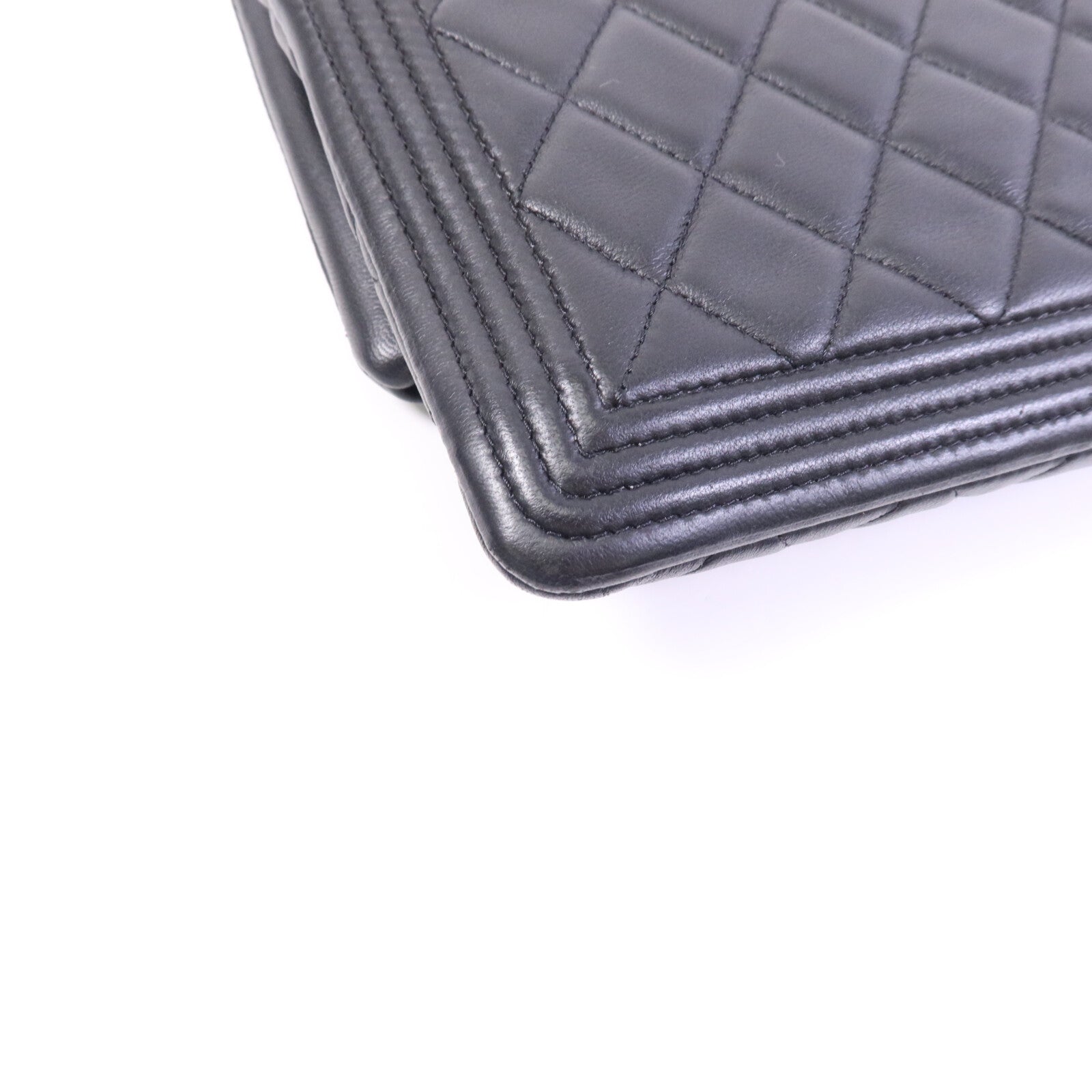 CHANEL 羊皮皮革Boy Chanel Clutch金扣手拿包